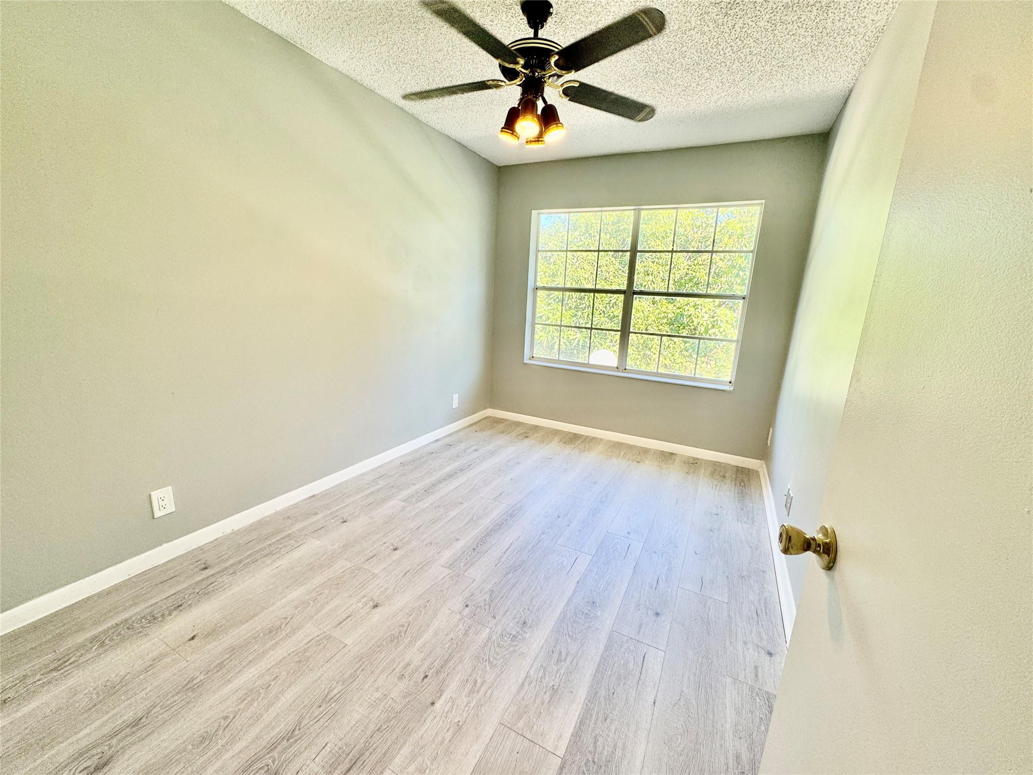 222 Foxtail Drive E Property Photo 19