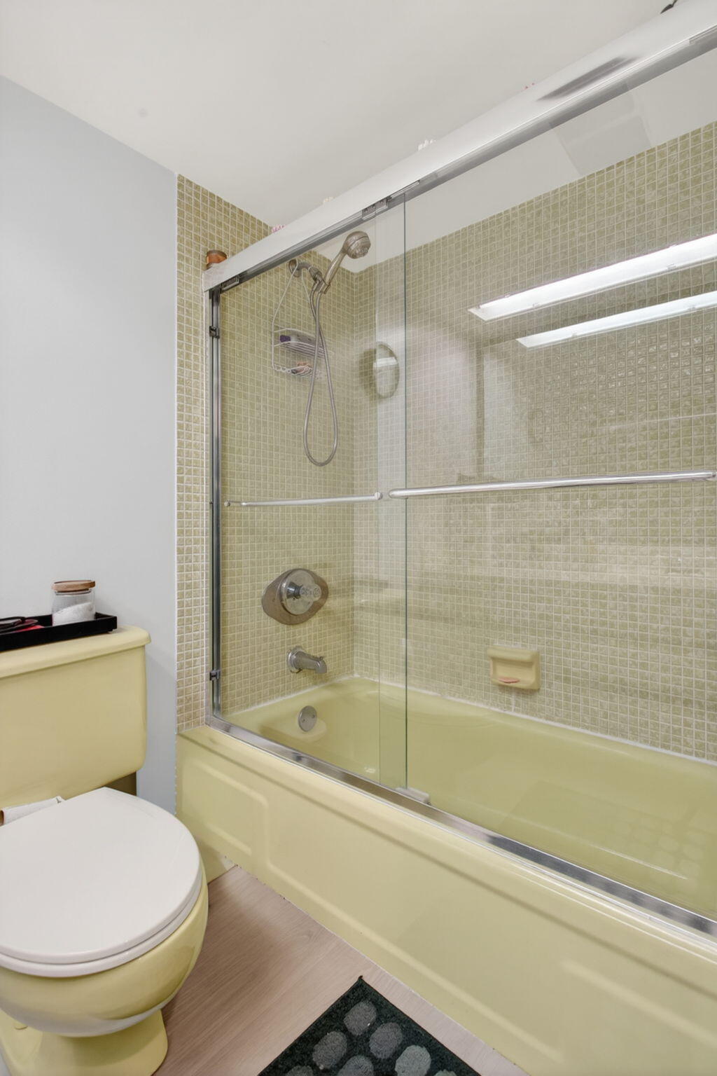 500 Oaks Lane 111 Property Photo 18