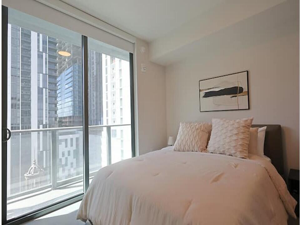 121 Ne 5th Street 1506 Property Photo 5
