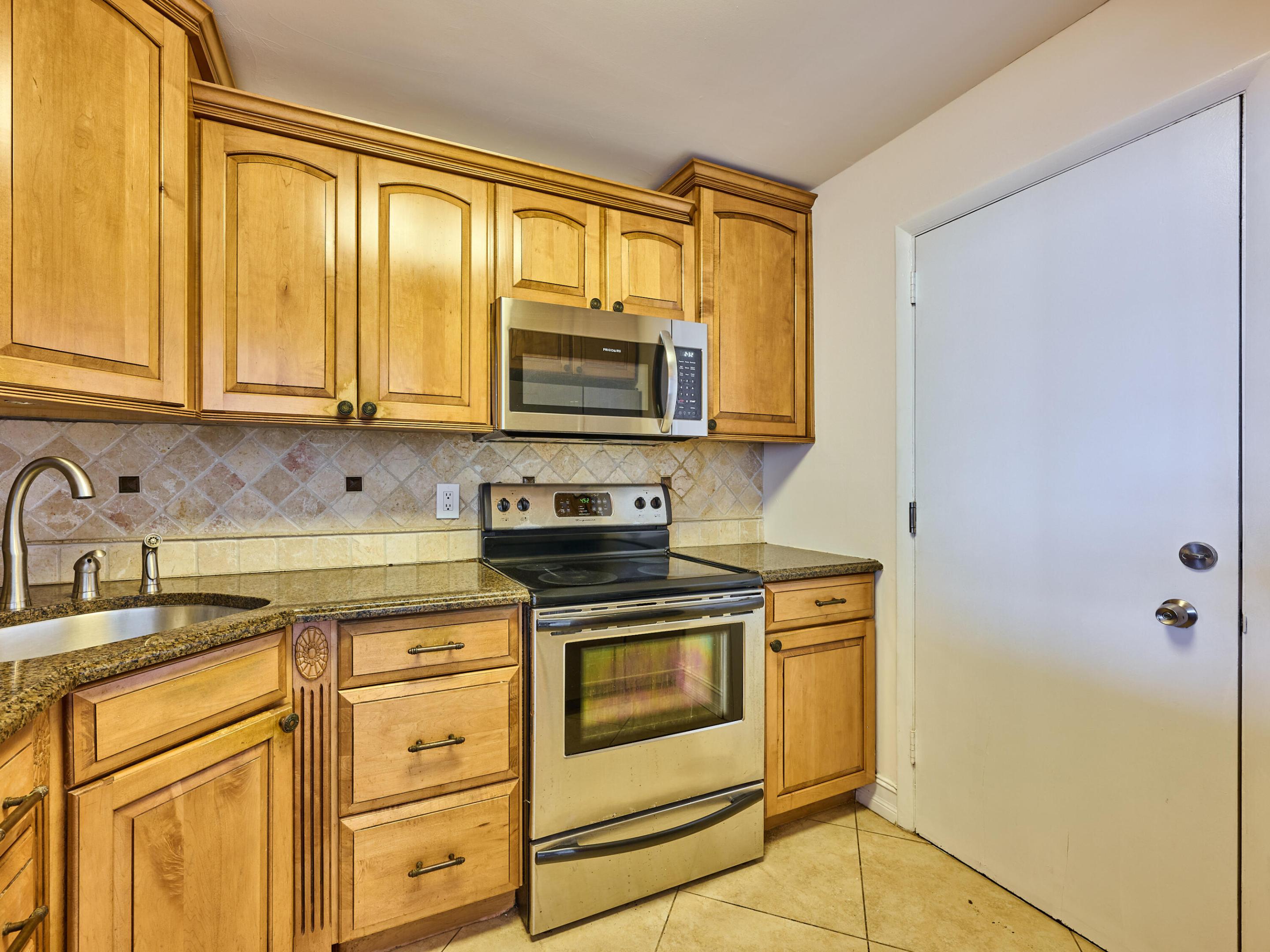 305 N Pompano Beach Boulevard 1204 Property Photo 8