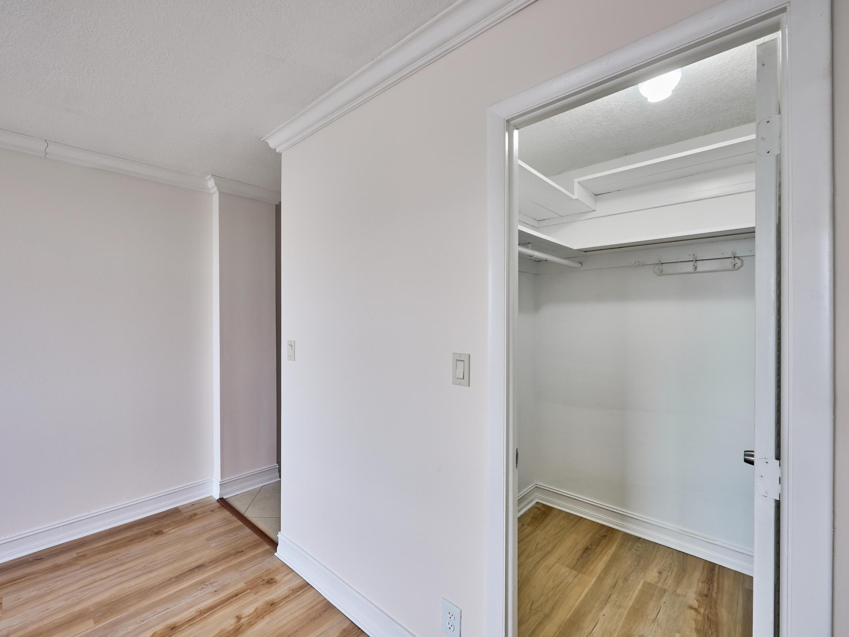 305 N Pompano Beach Boulevard 1204 Property Photo 17