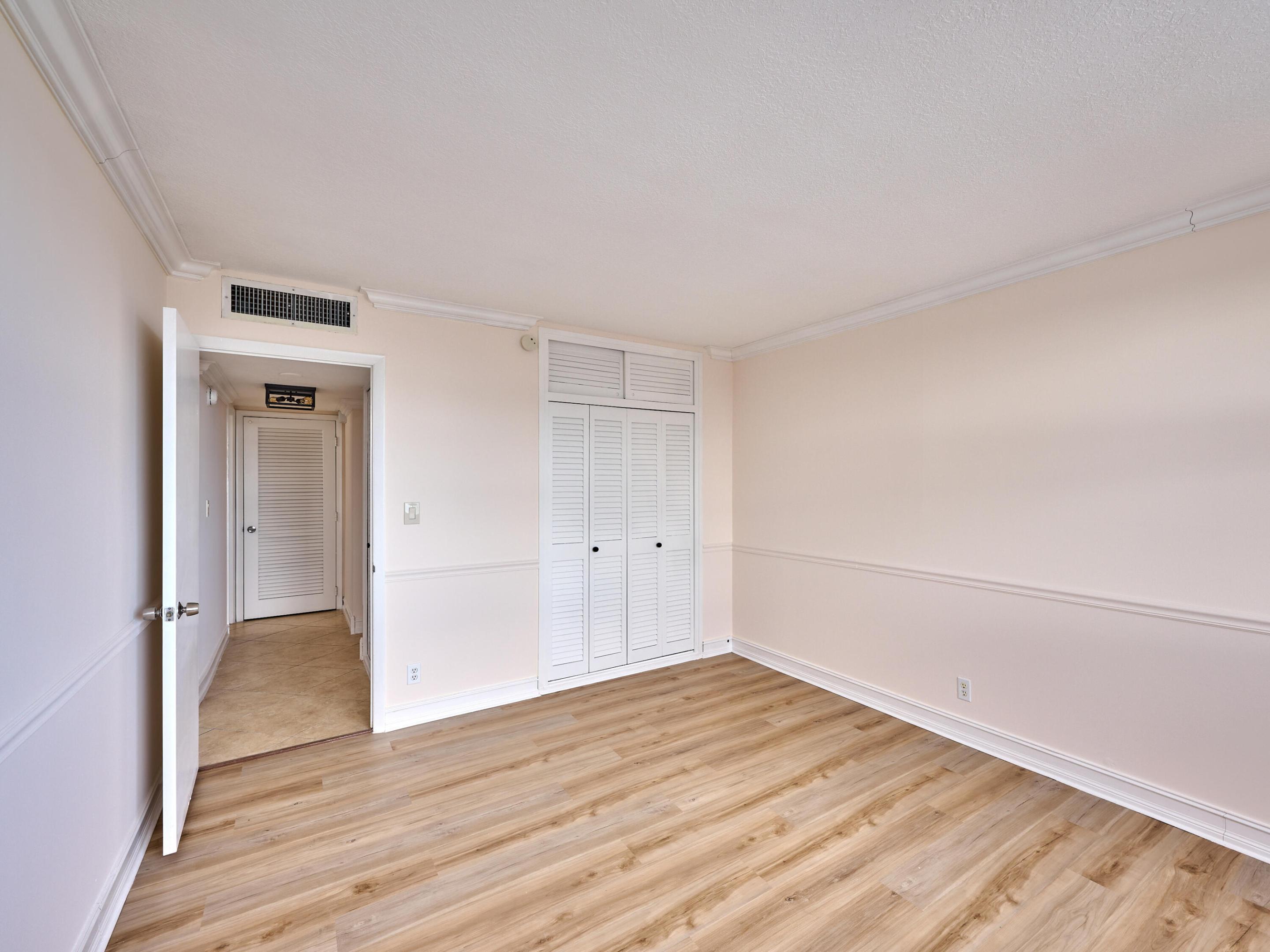 305 N Pompano Beach Boulevard 1204 Property Photo 22