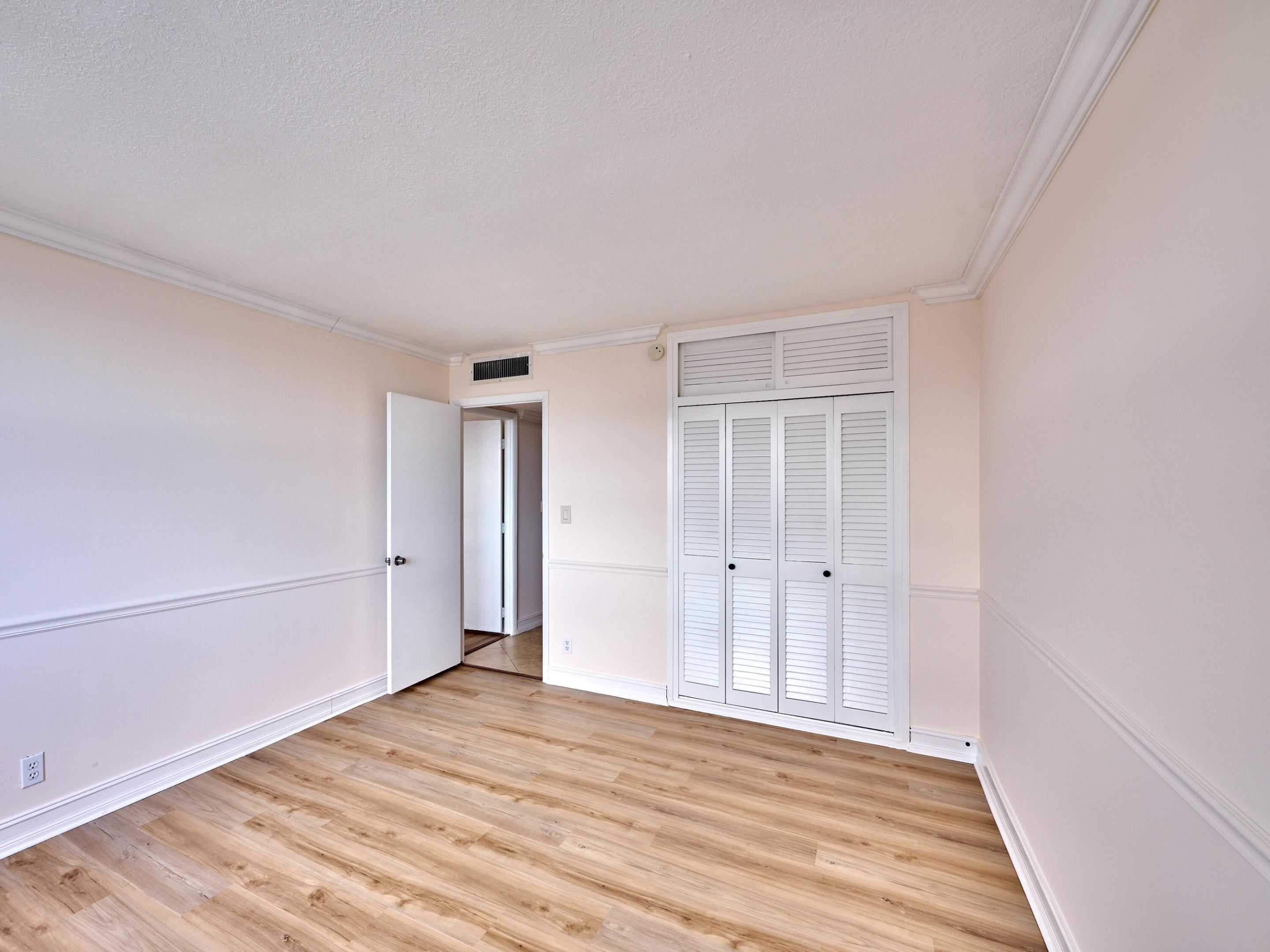 305 N Pompano Beach Boulevard 1204 Property Photo 23