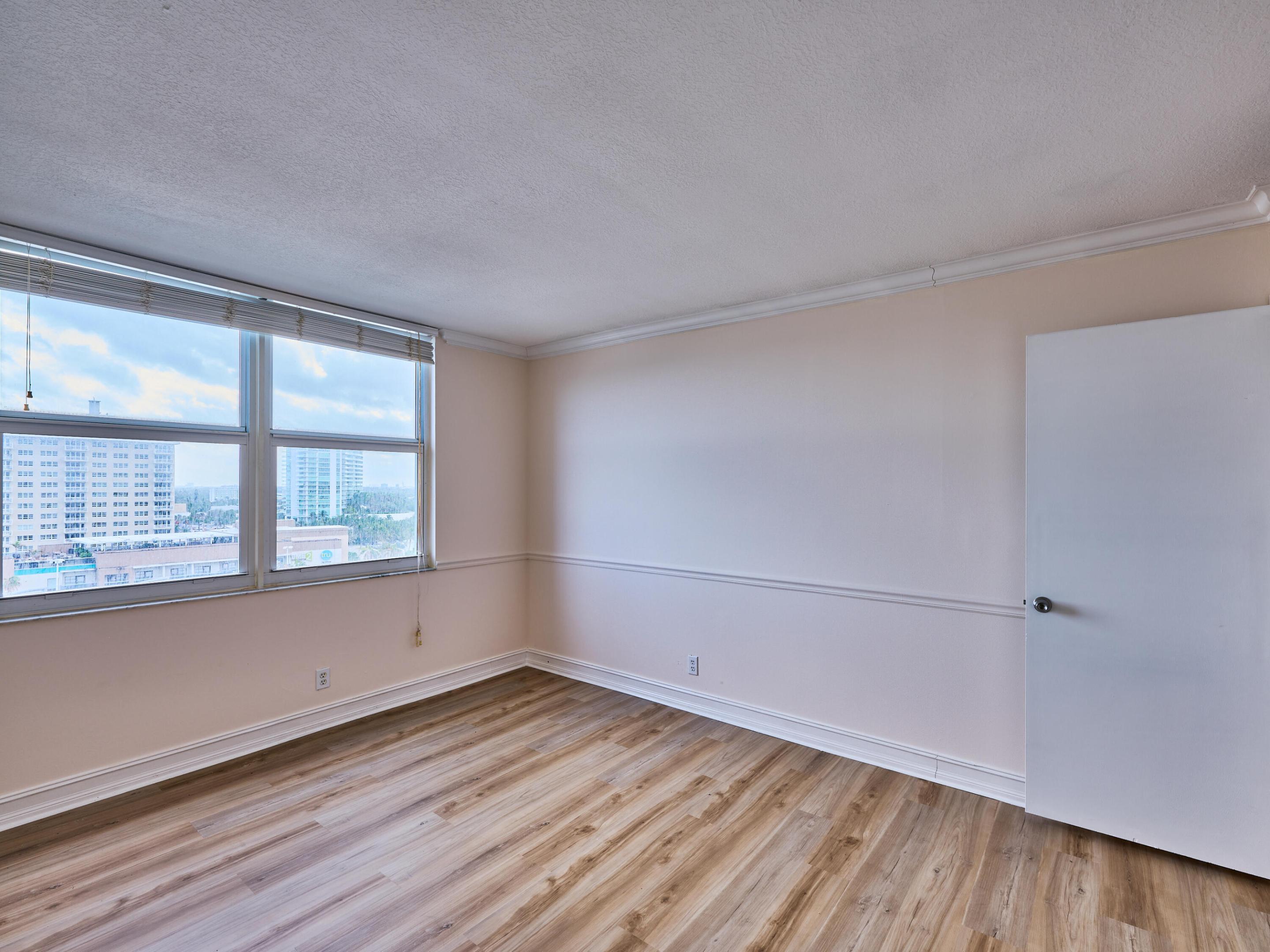 305 N Pompano Beach Boulevard 1204 Property Photo 24
