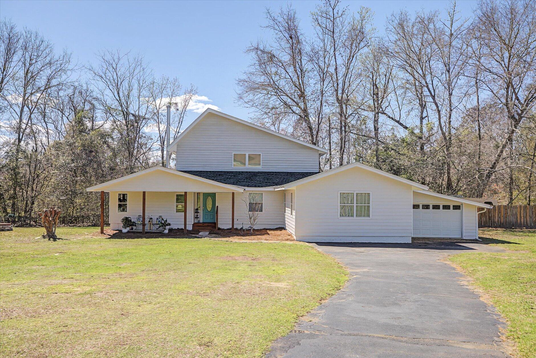6611 Crooked Creek Road Property Photo 1