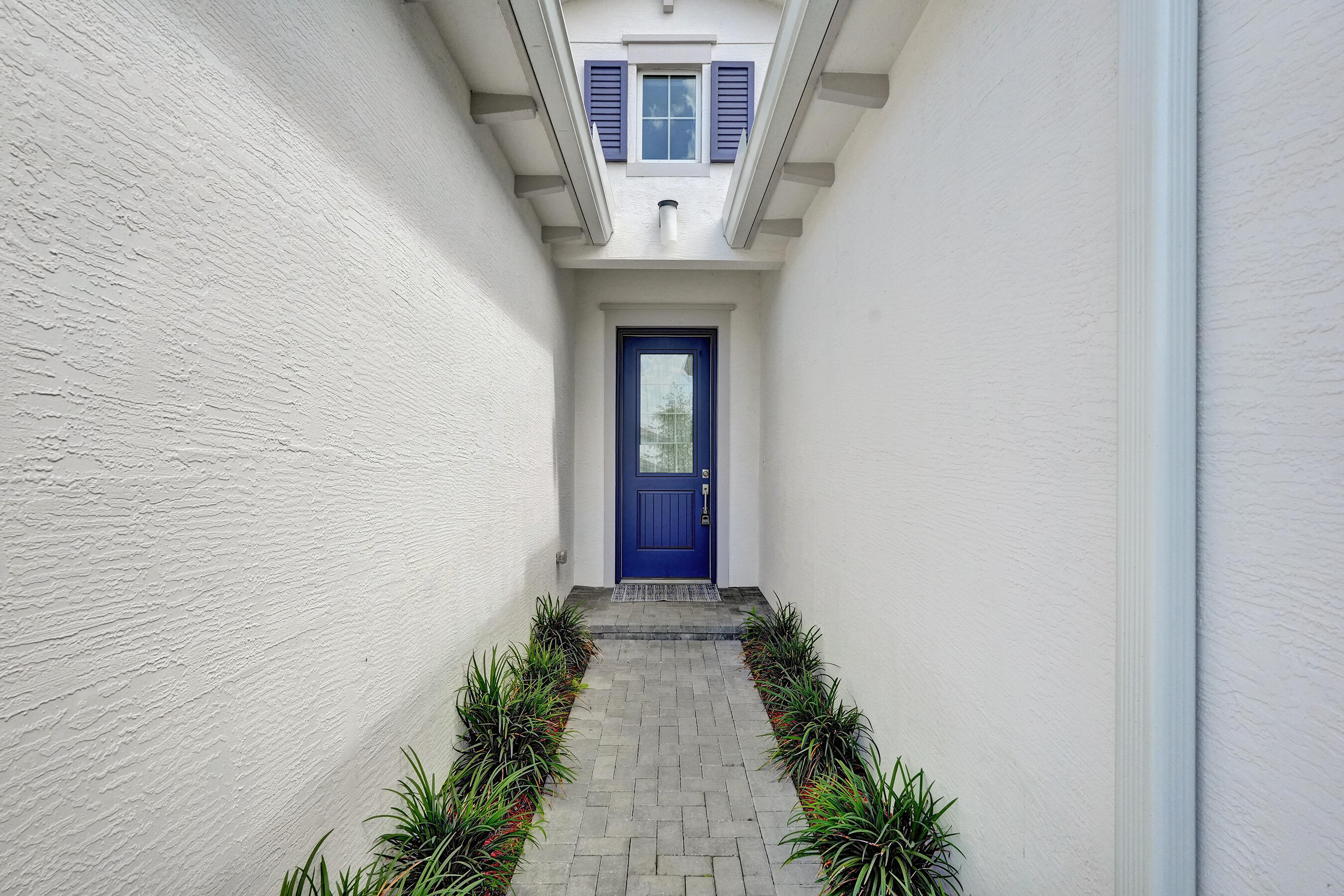 5194 Macoon Way Property Photo 4
