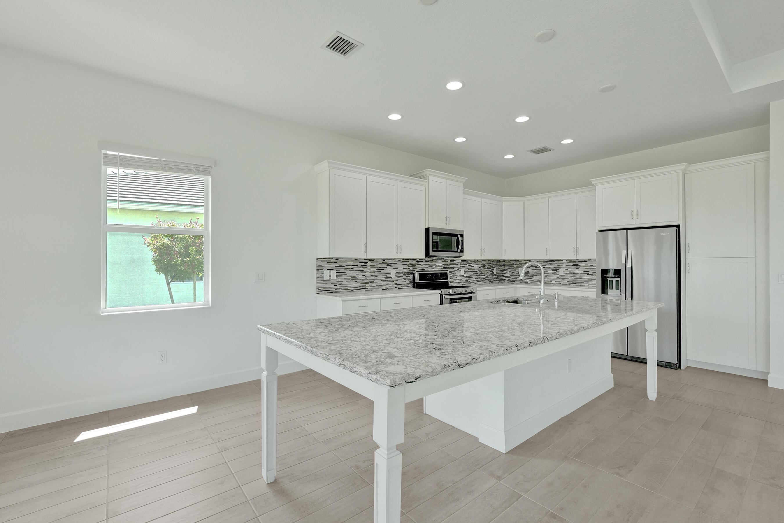 5194 Macoon Way Property Photo 7