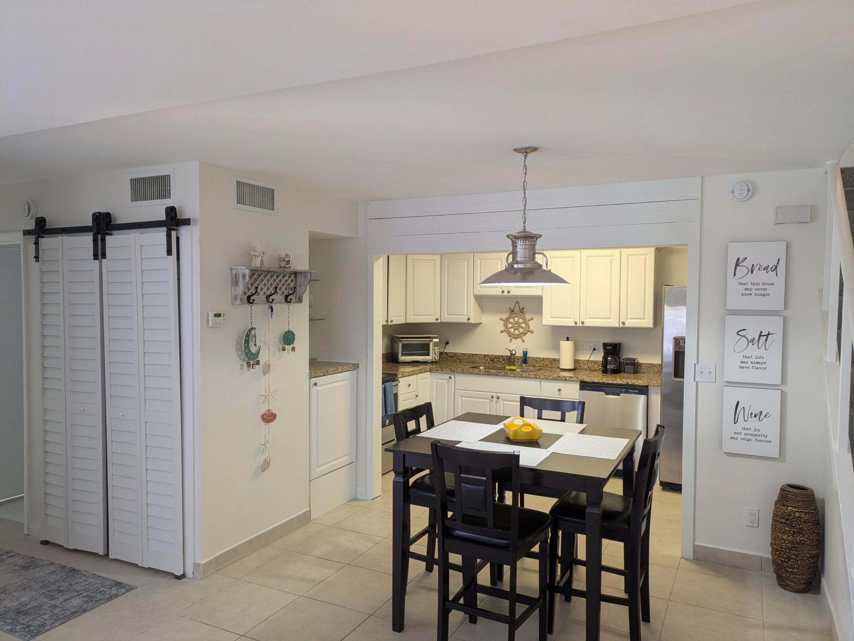 1772 Gulfstream Avenue E1 Property Photo 4