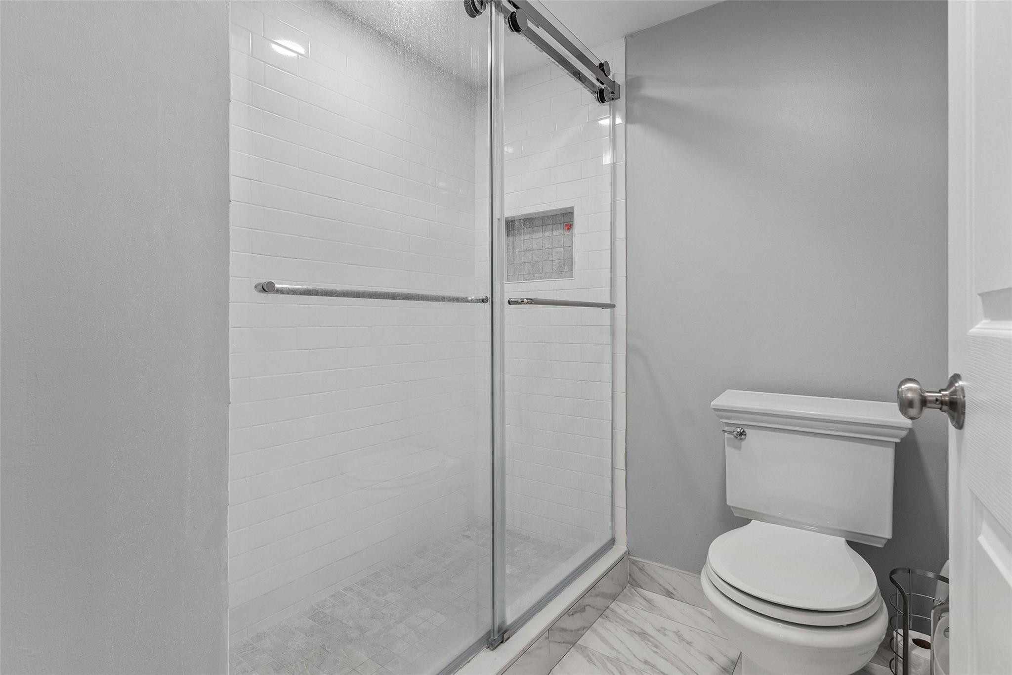 9286 Vista Del Lago E Property Photo 17
