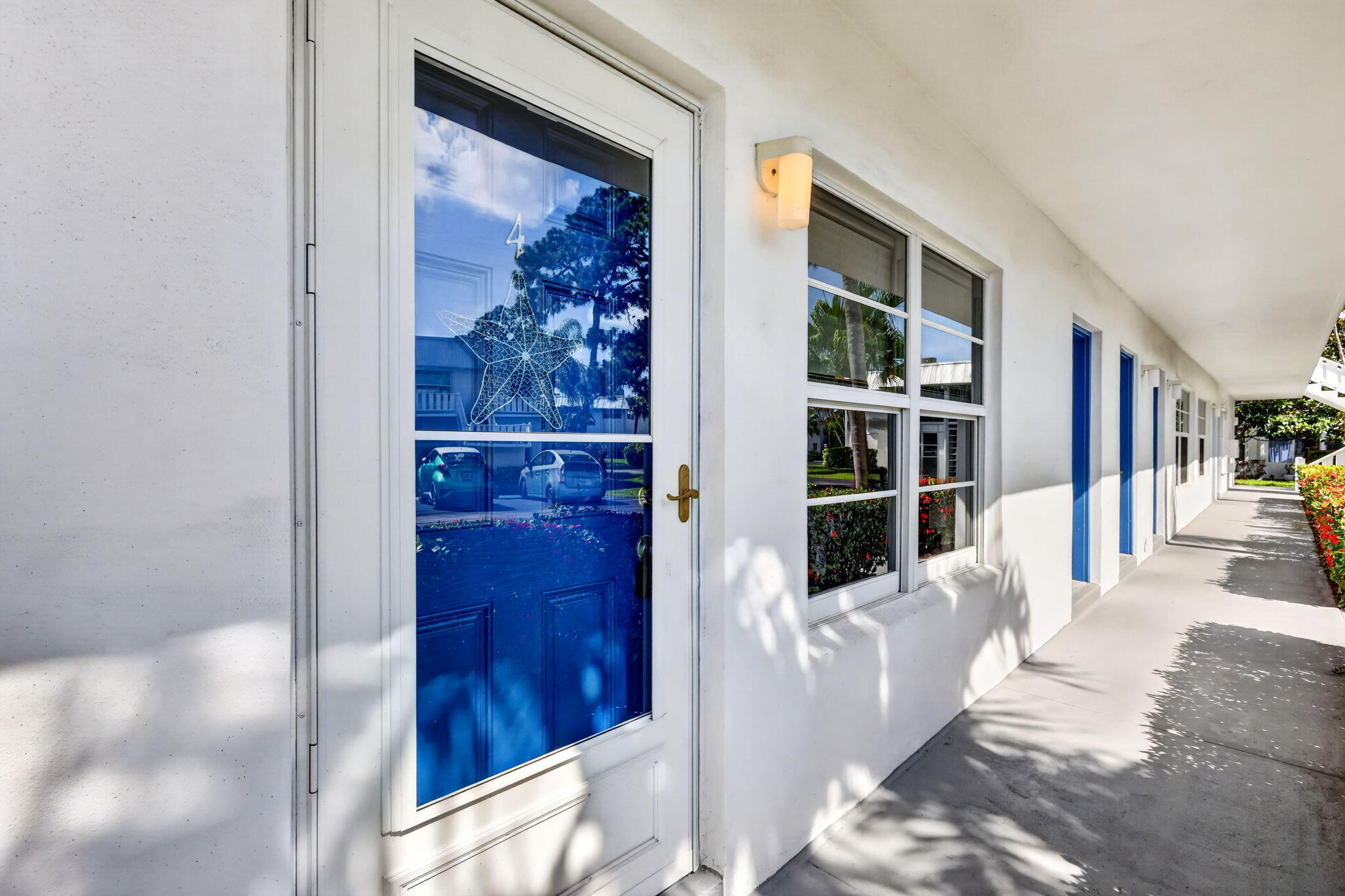 2929 Se Ocean Boulevard M4 Property Photo 1