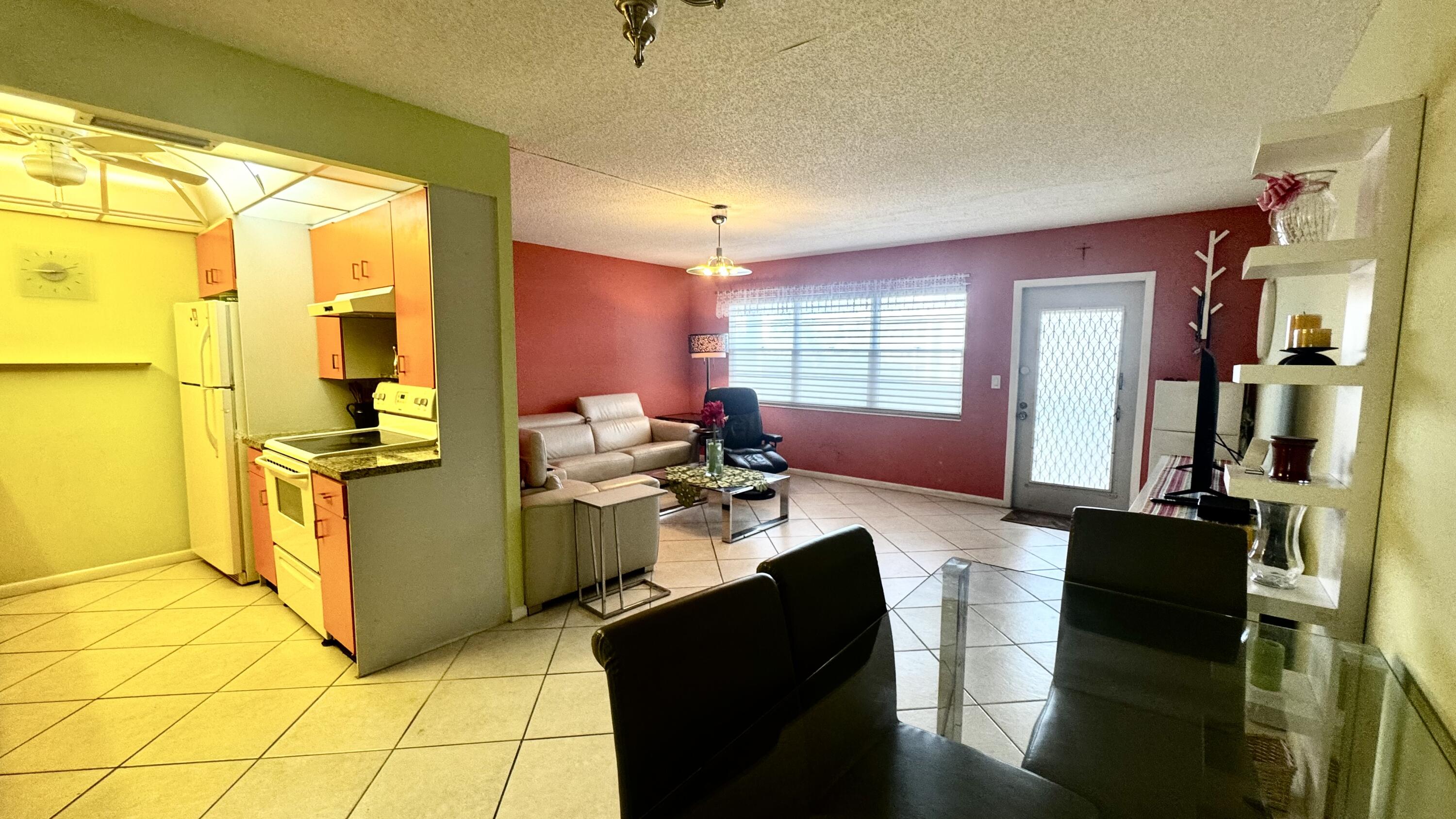 3058 Cambridge C 3058 Property Photo 7