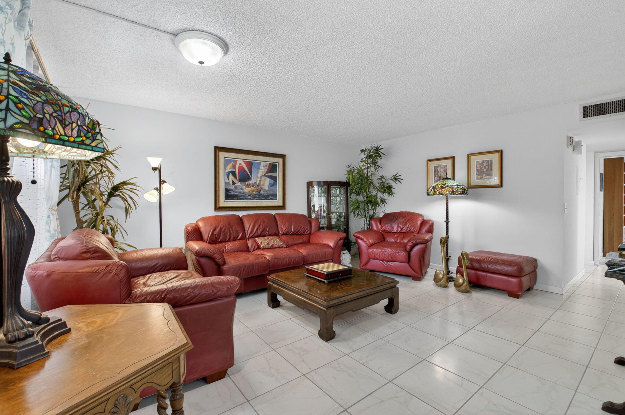 502 Normandy K Property Photo 2