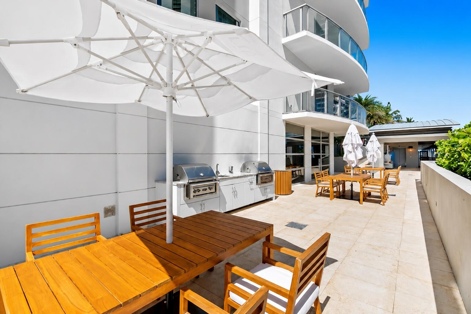 3100 N Ocean Drive 1201p Property Photo 14