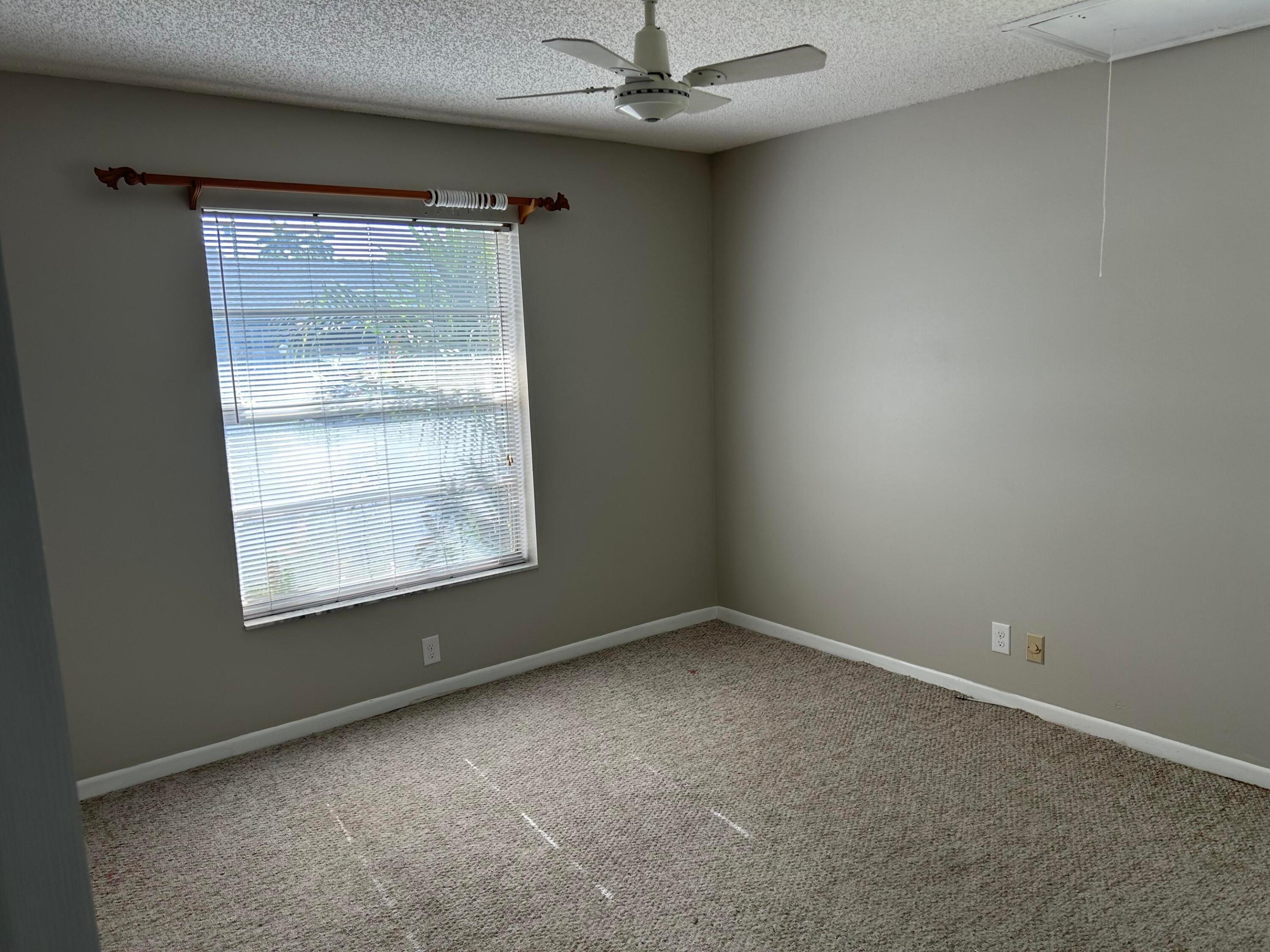 4210 Lucerne Villas Lane Property Photo 14