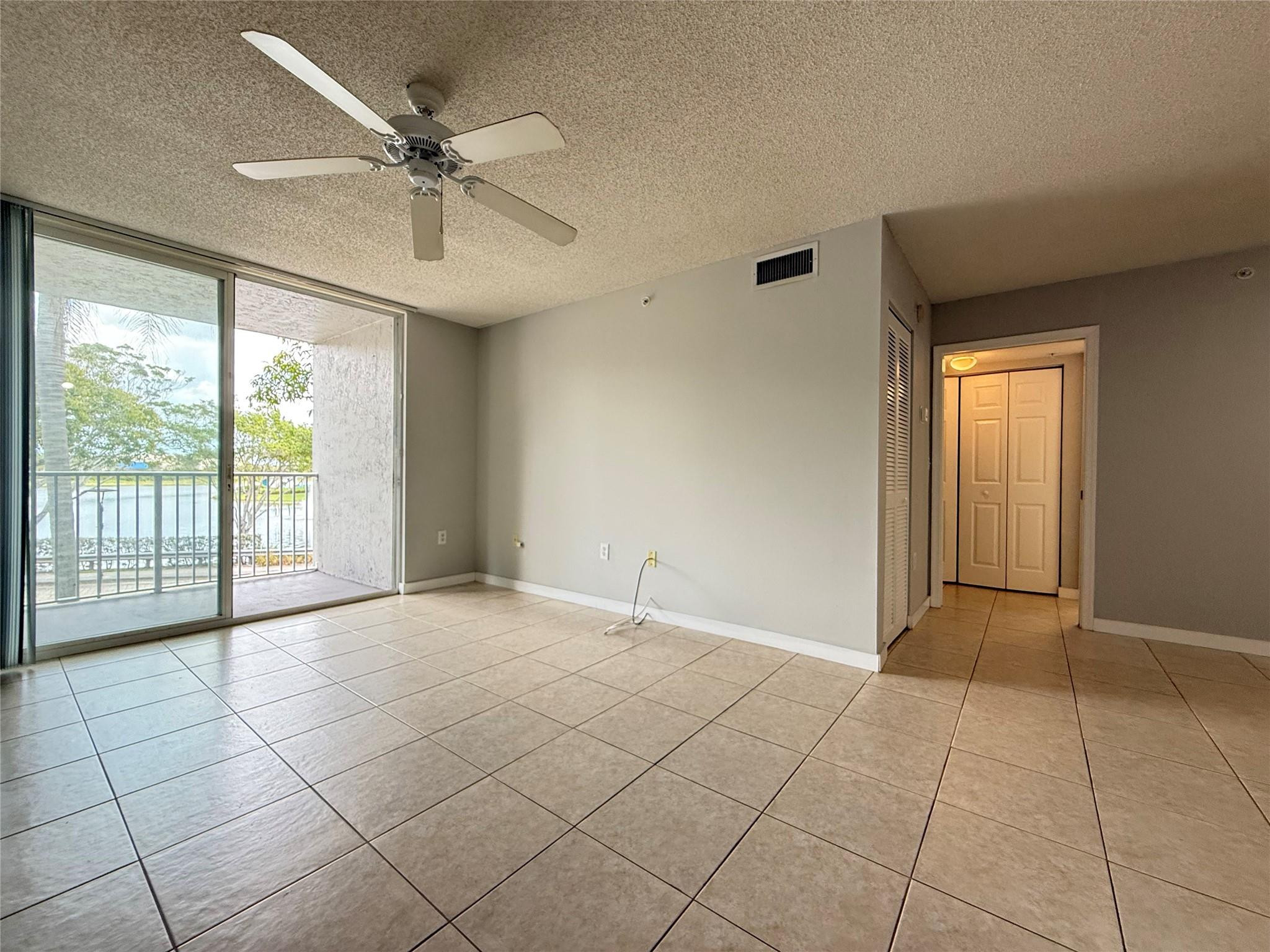 11165 Sw 6th Street 204 Property Photo 6