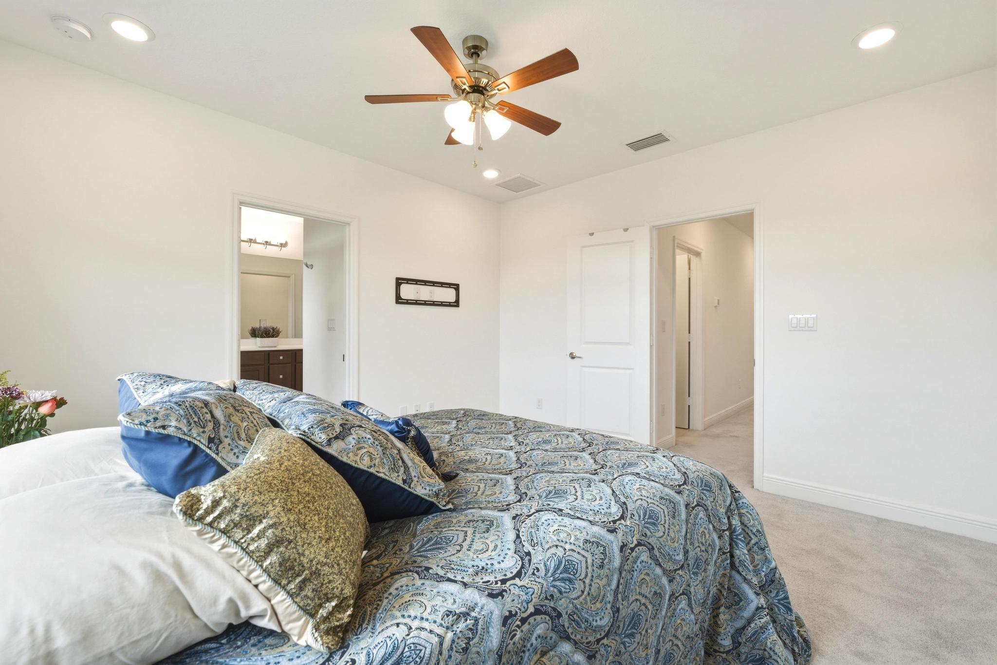 4364 Veleiros Avenue Property Photo 19