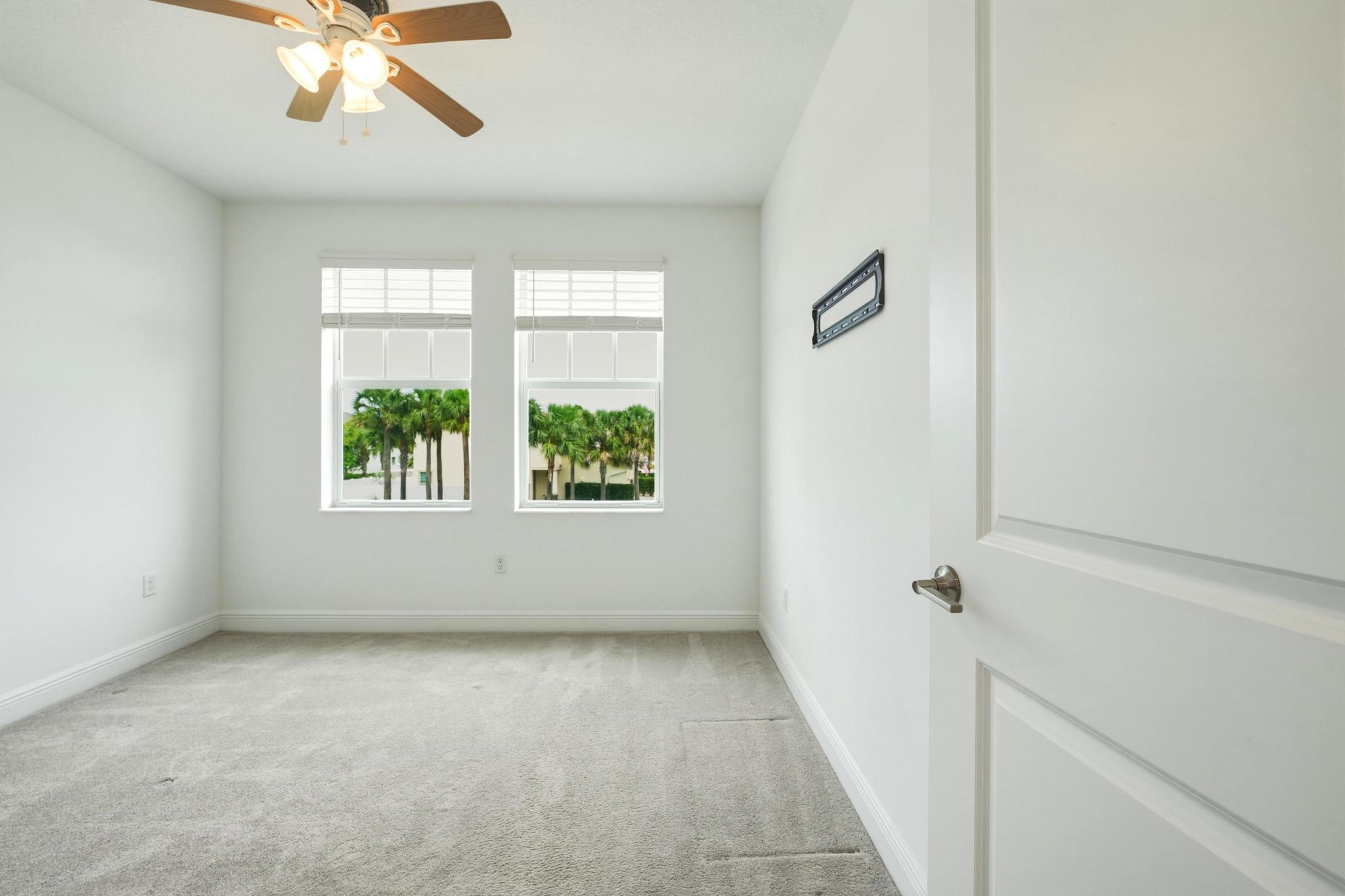 4364 Veleiros Avenue Property Photo 25