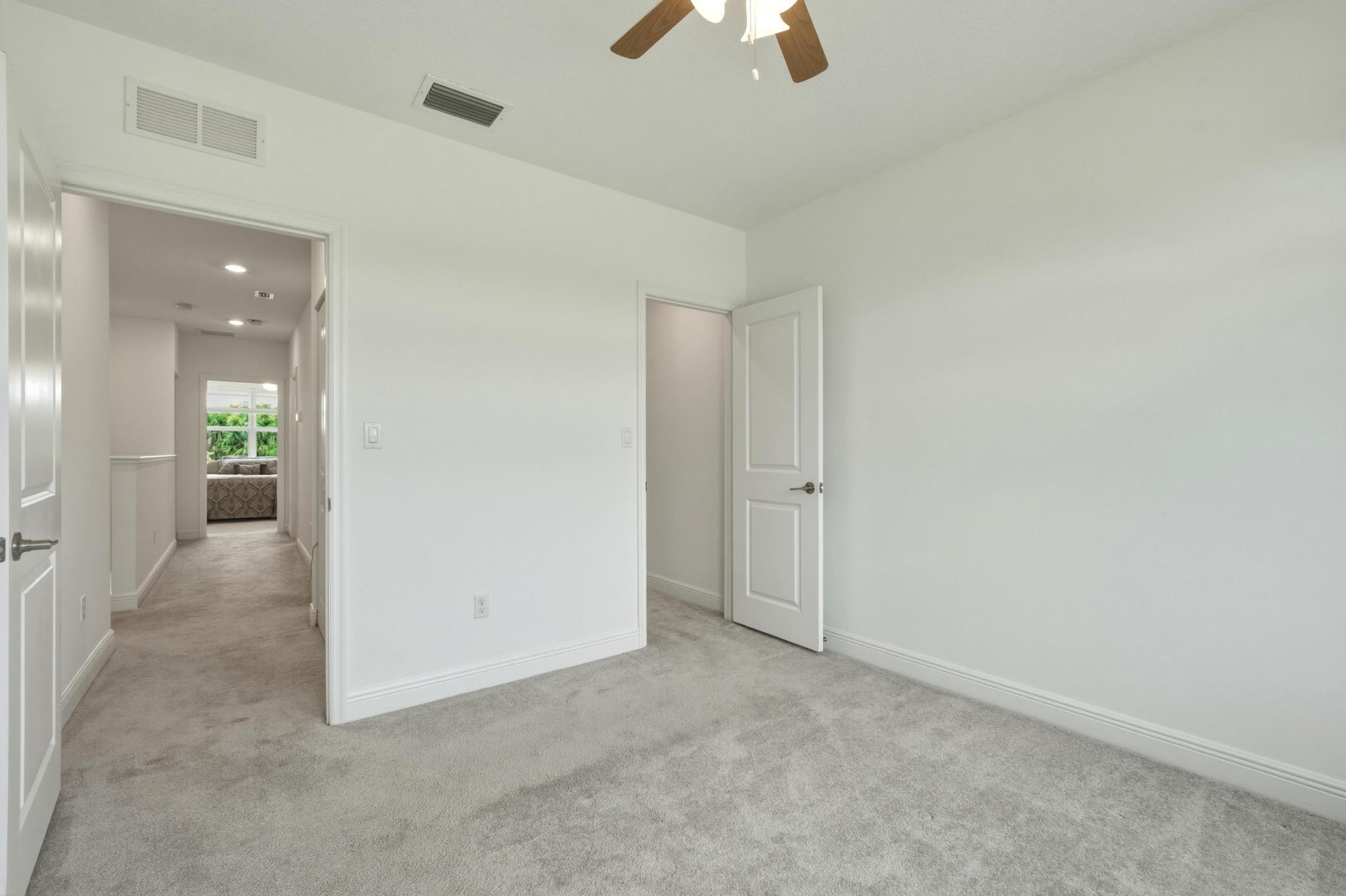 4364 Veleiros Avenue Property Photo 26
