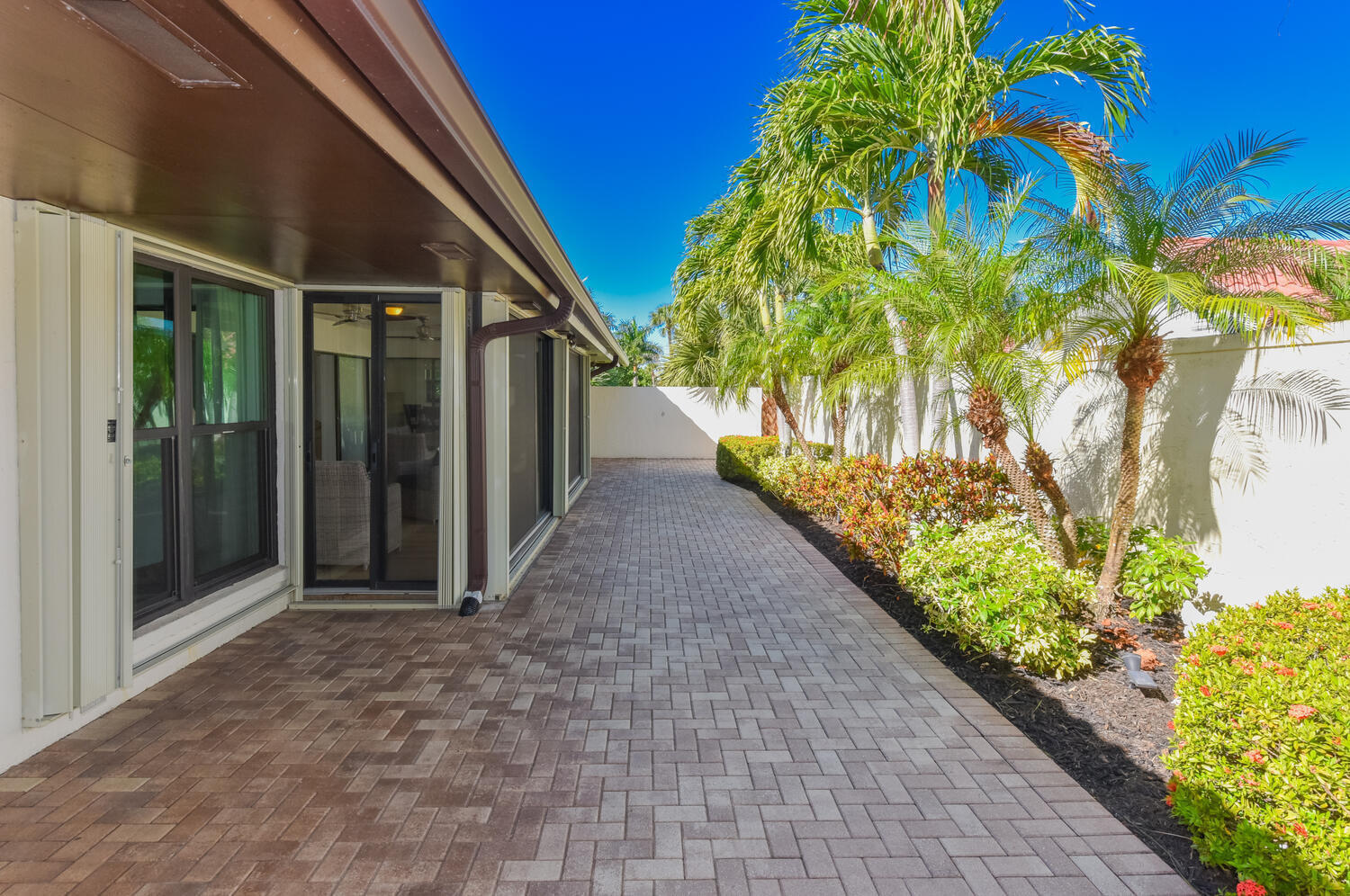 1469 Via Privada Property Photo 12