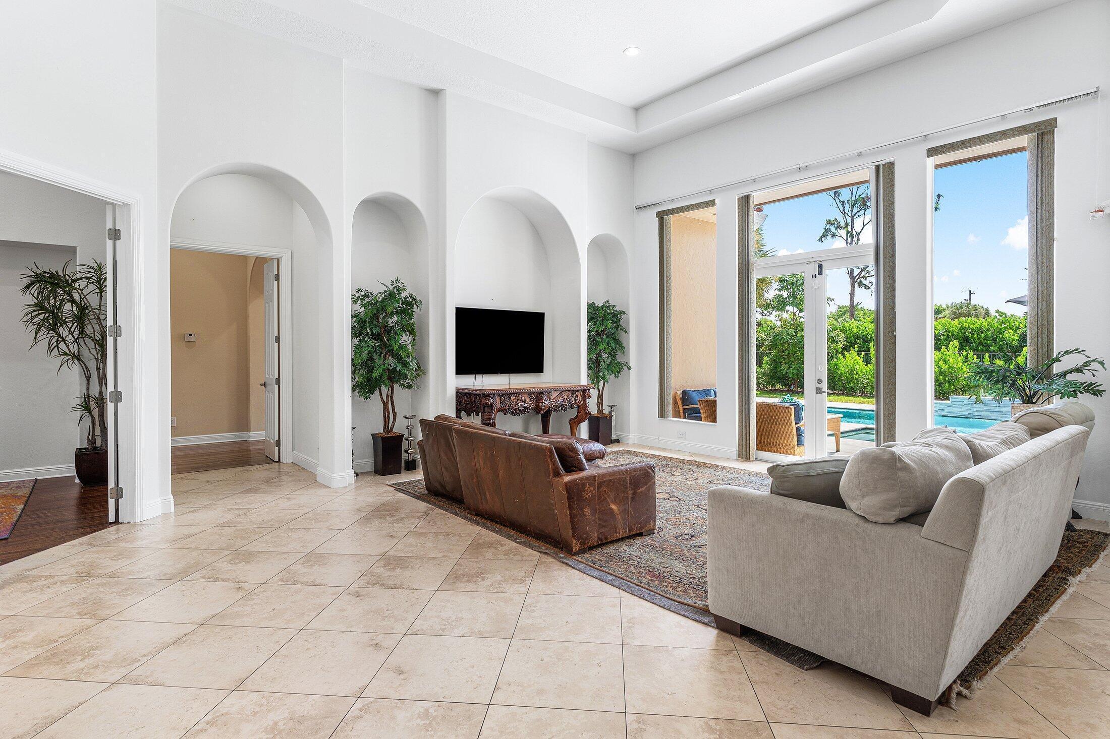 3381 Lago De Talavera Property Photo 7