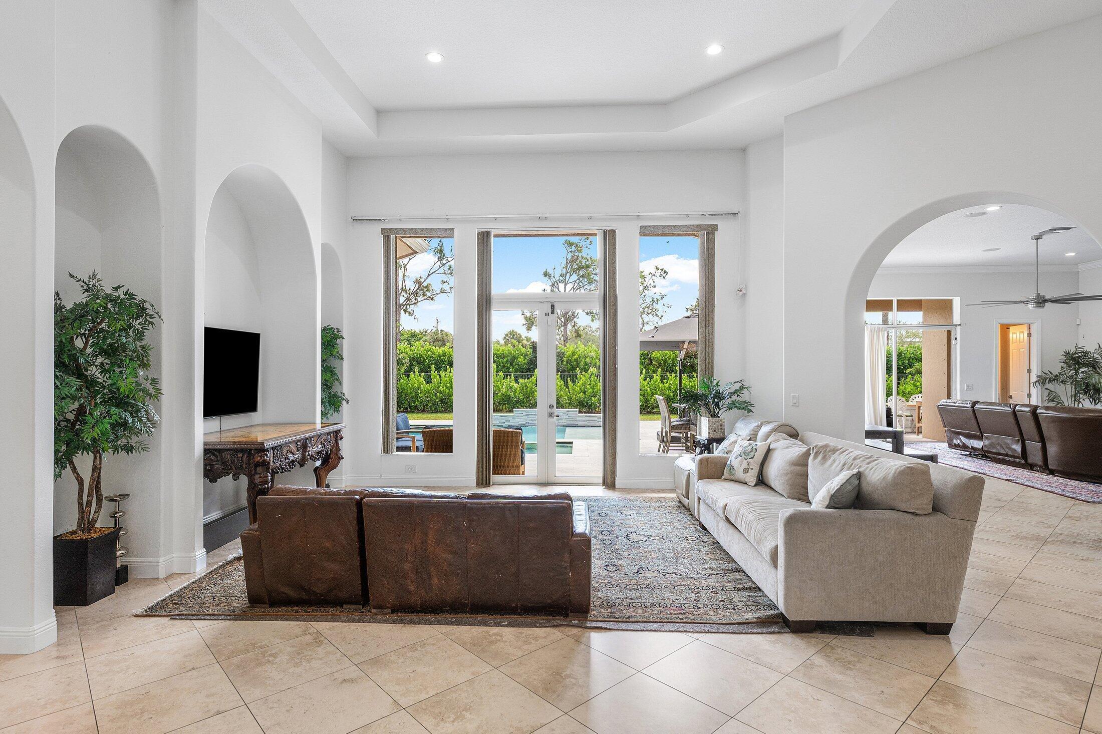 3381 Lago De Talavera Property Photo 10