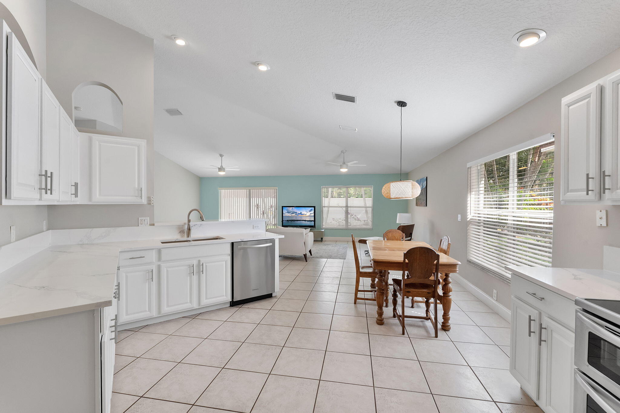 981 Delray Lakes Drive Property Photo 10