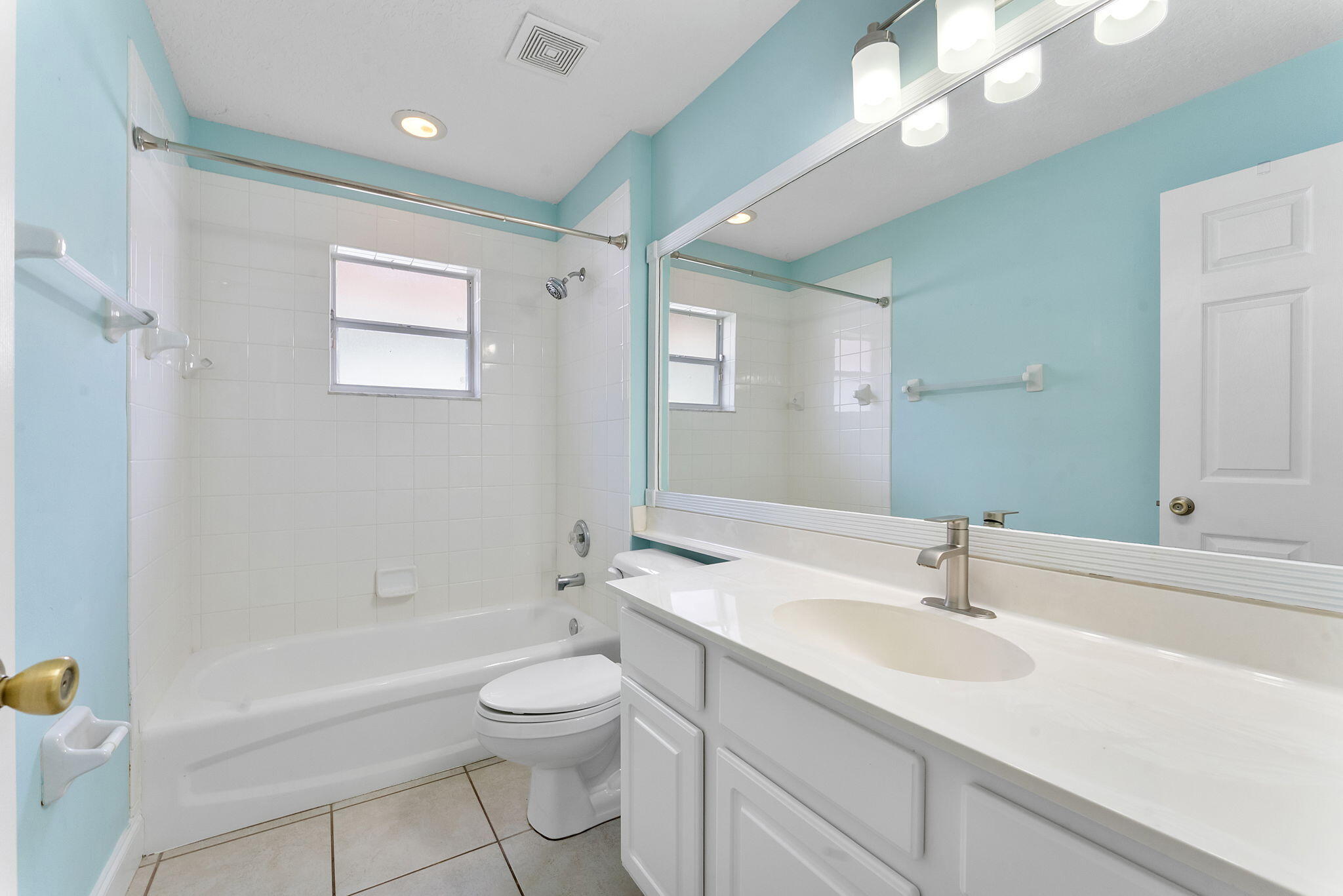 981 Delray Lakes Drive Property Photo 16