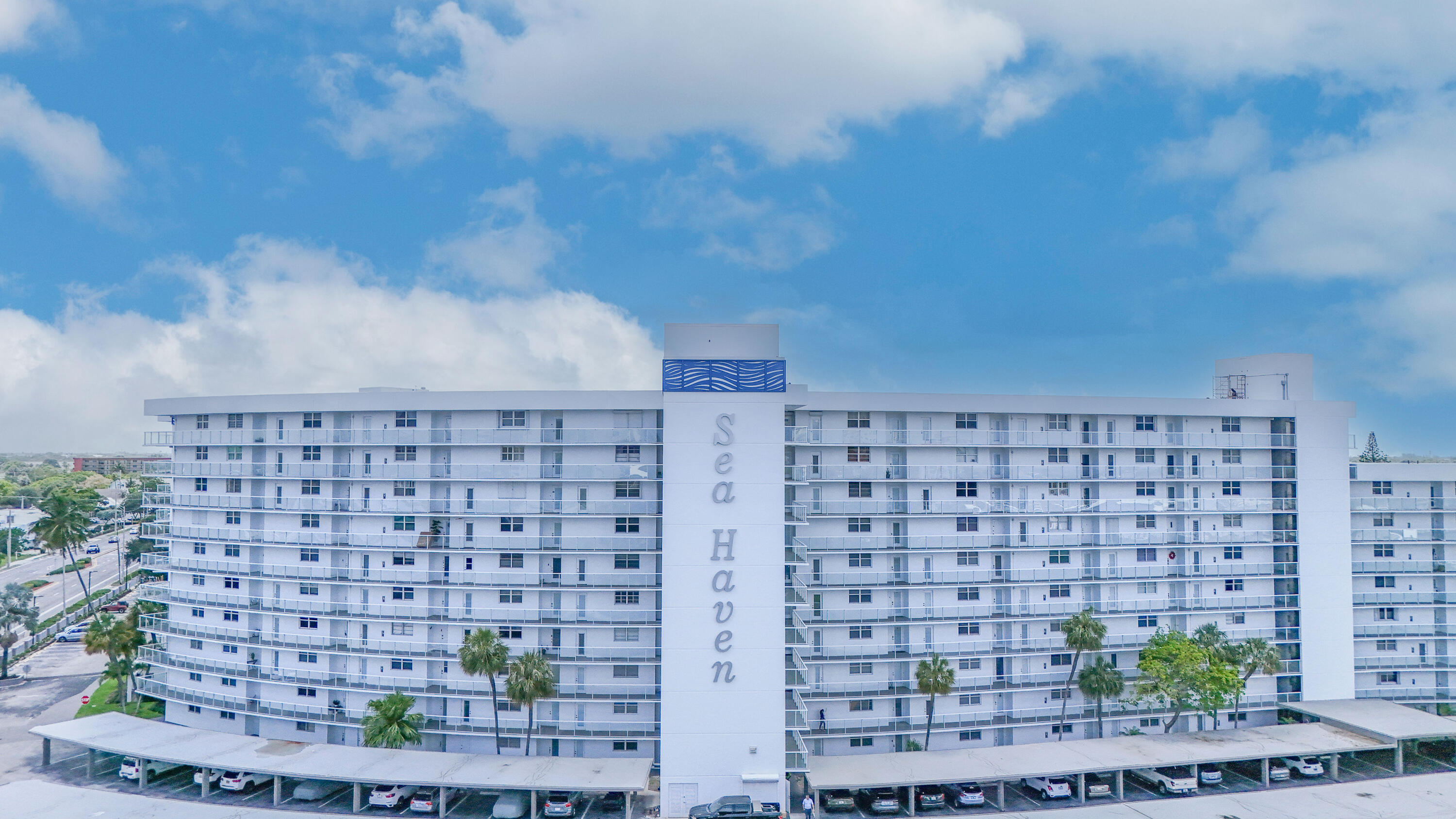 2731 NE 14th Street Causeway 923