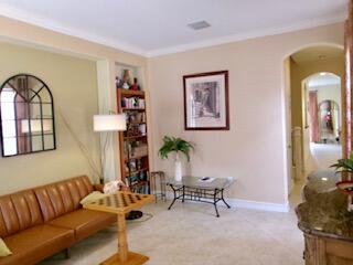 6898 Julia Gardens Drive Property Photo 4