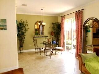 6898 Julia Gardens Drive Property Photo 14