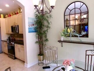 6898 Julia Gardens Drive Property Photo 16