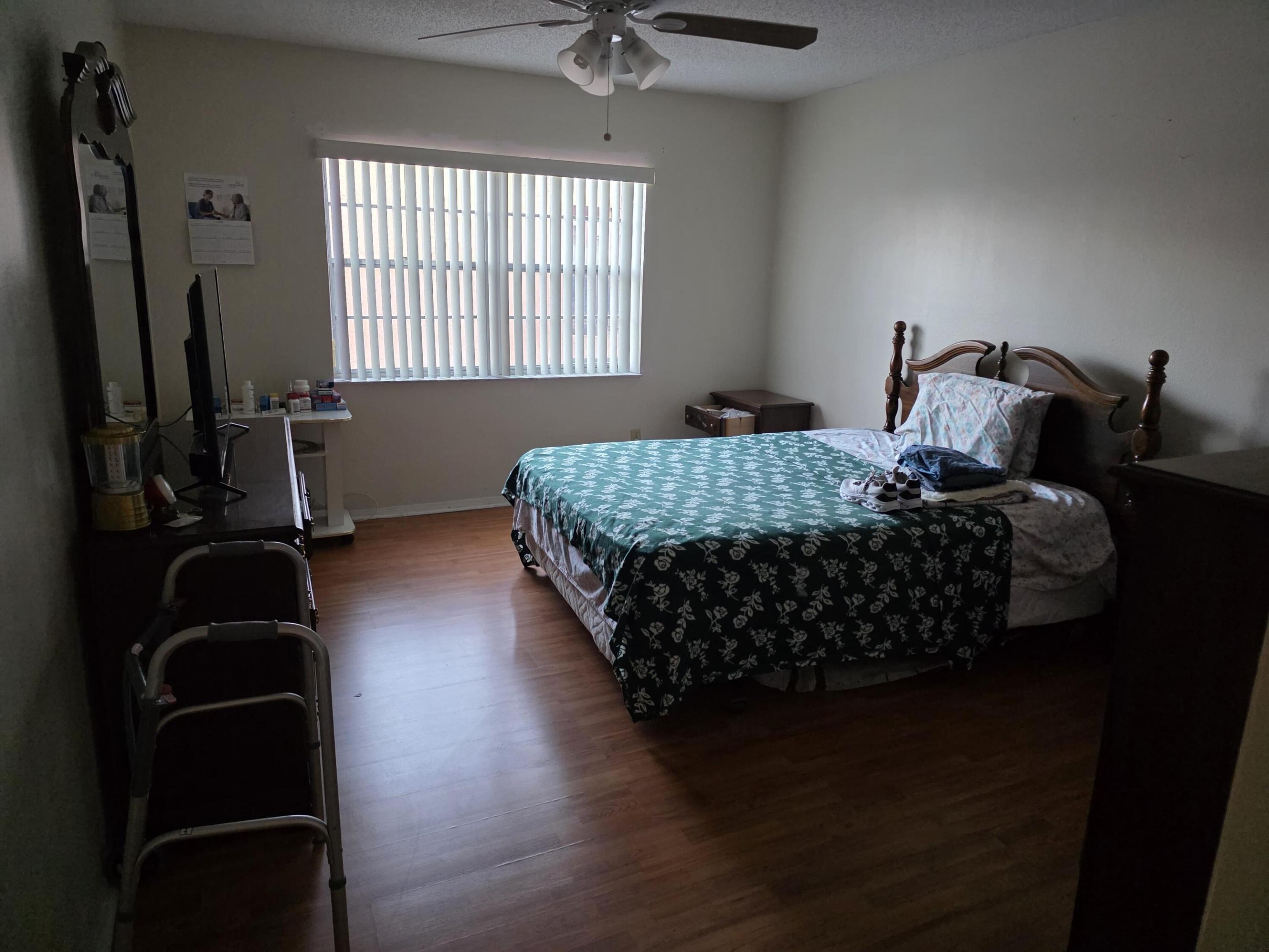3048 E Sunrise Lakes Drive E 412 Property Photo 5