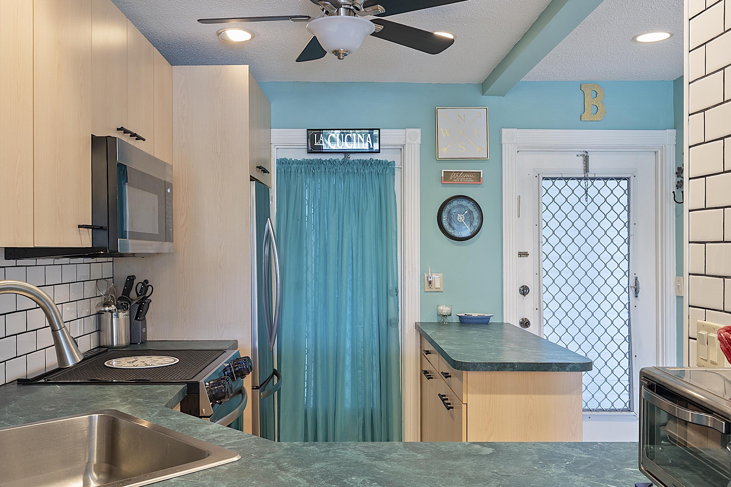 455 Paradise Isle Boulevard 404 Property Photo 13