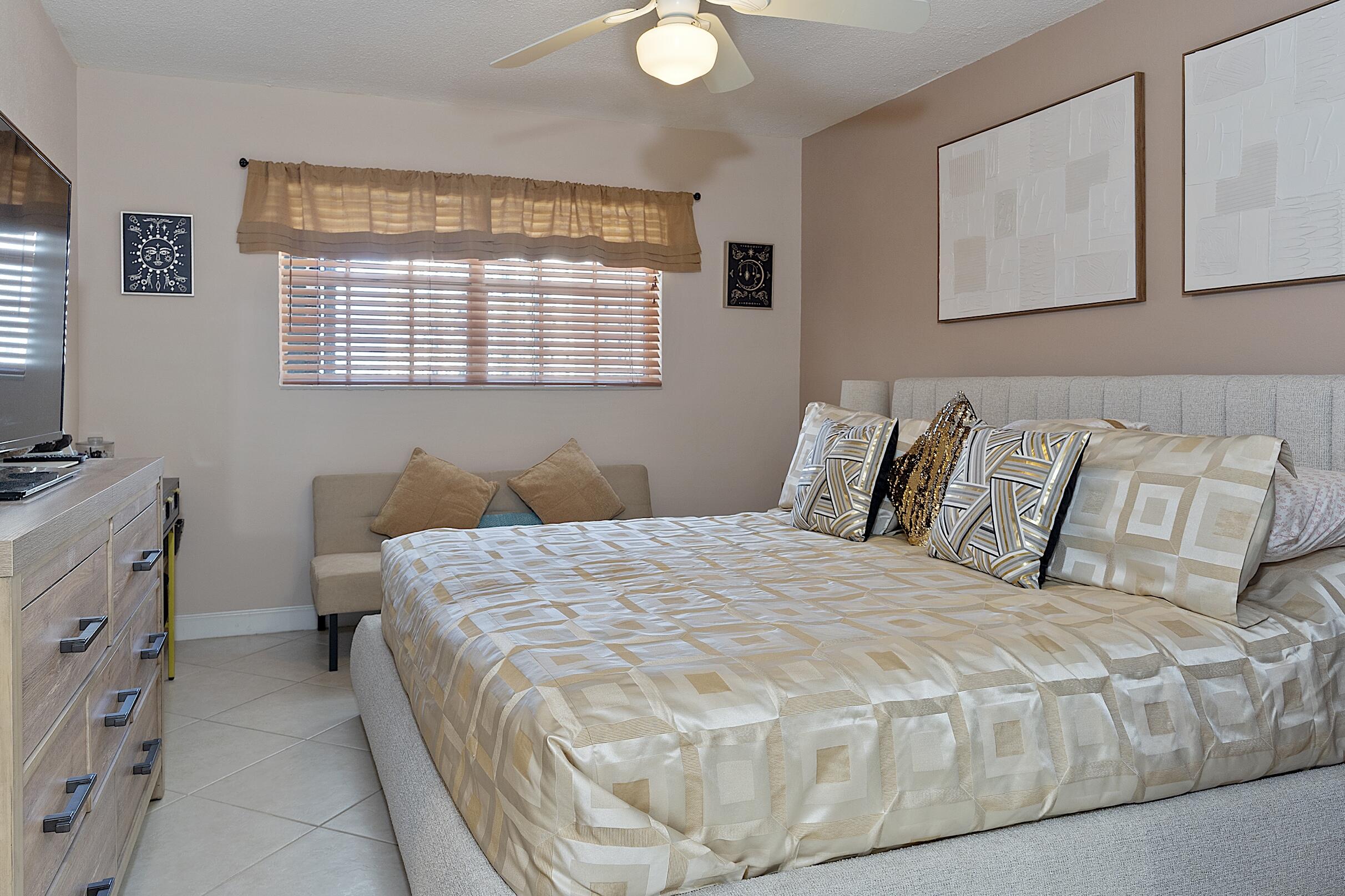 455 Paradise Isle Boulevard 404 Property Photo 36