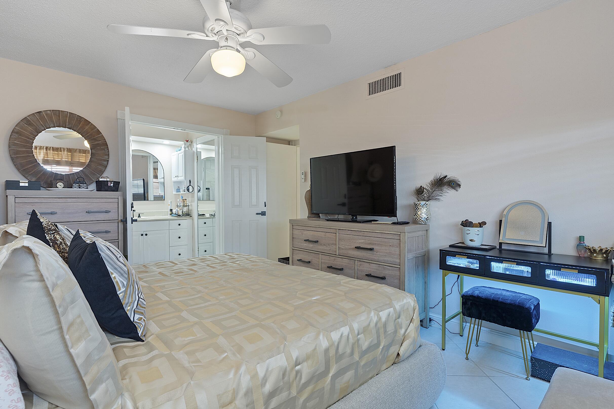 455 Paradise Isle Boulevard 404 Property Photo 38