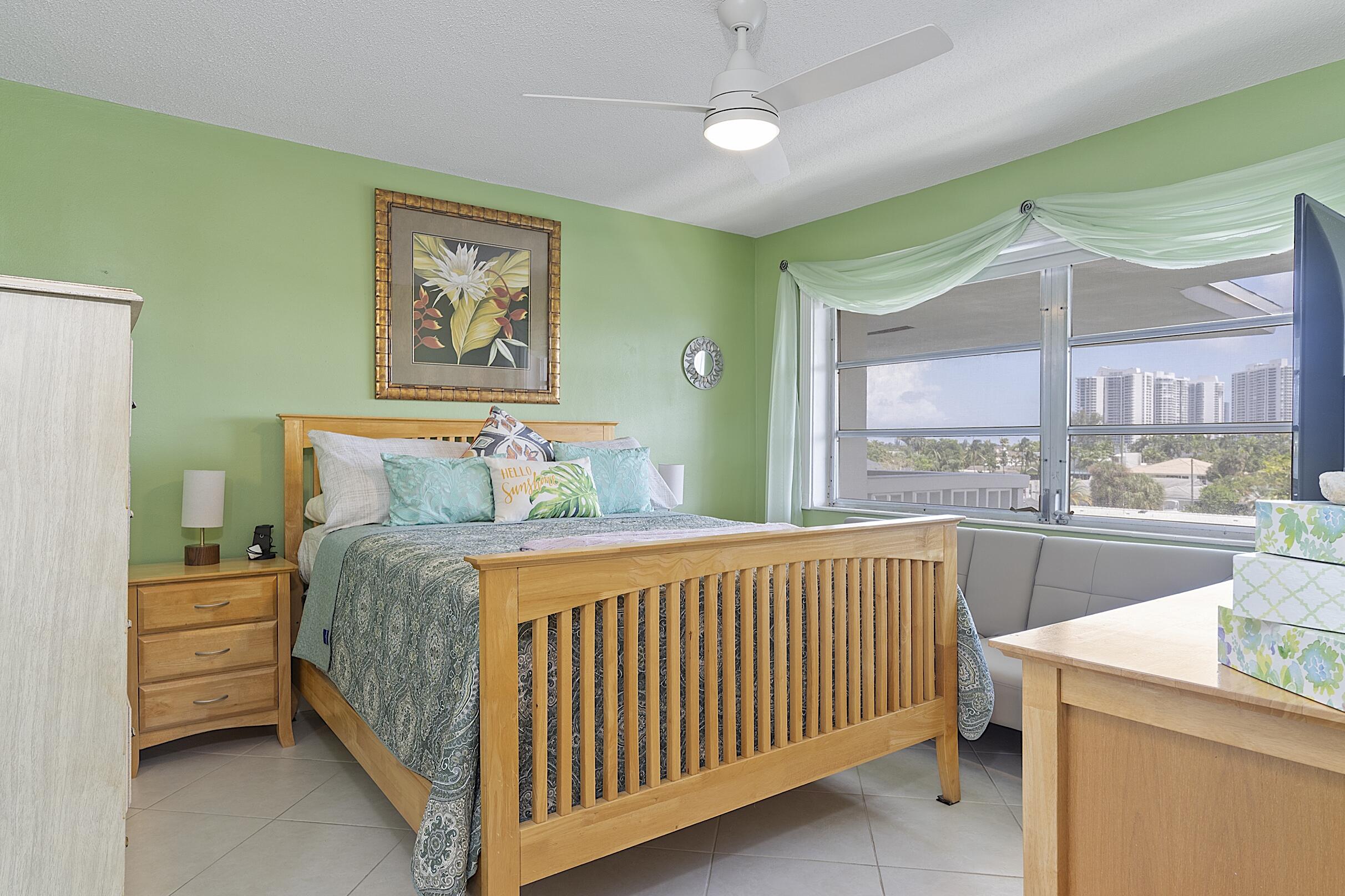 455 Paradise Isle Boulevard 404 Property Photo 45