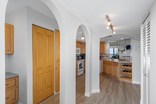 9550 S Ocean Drive Ph4 Property Photo 6