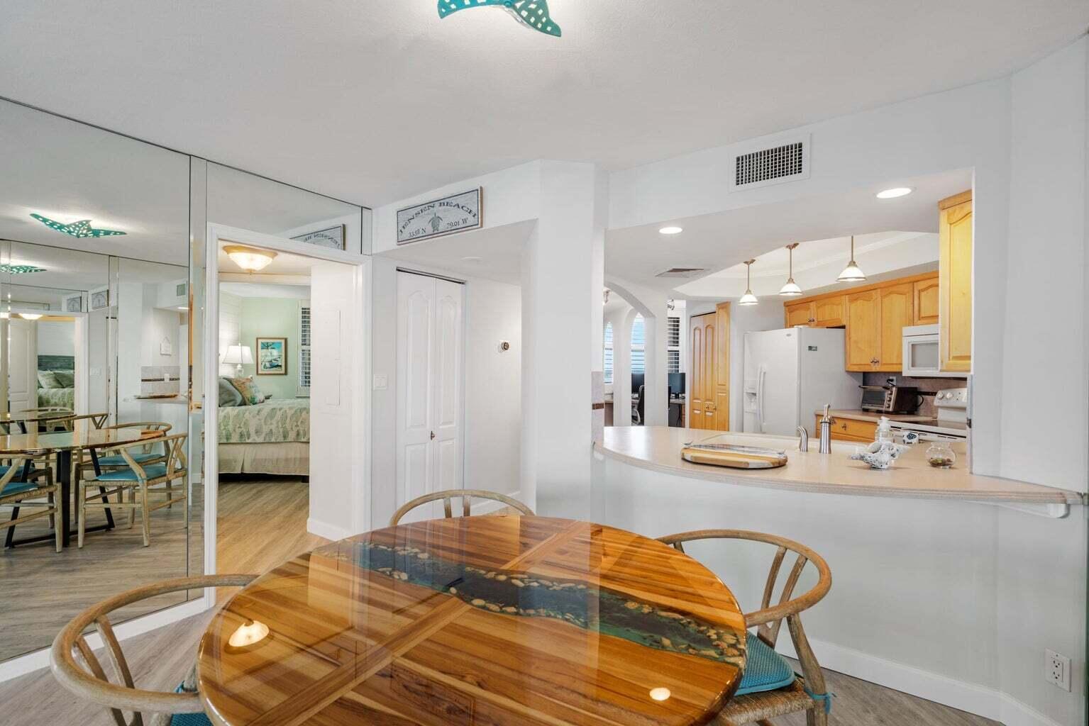 9550 S Ocean Drive Ph4 Property Photo 9