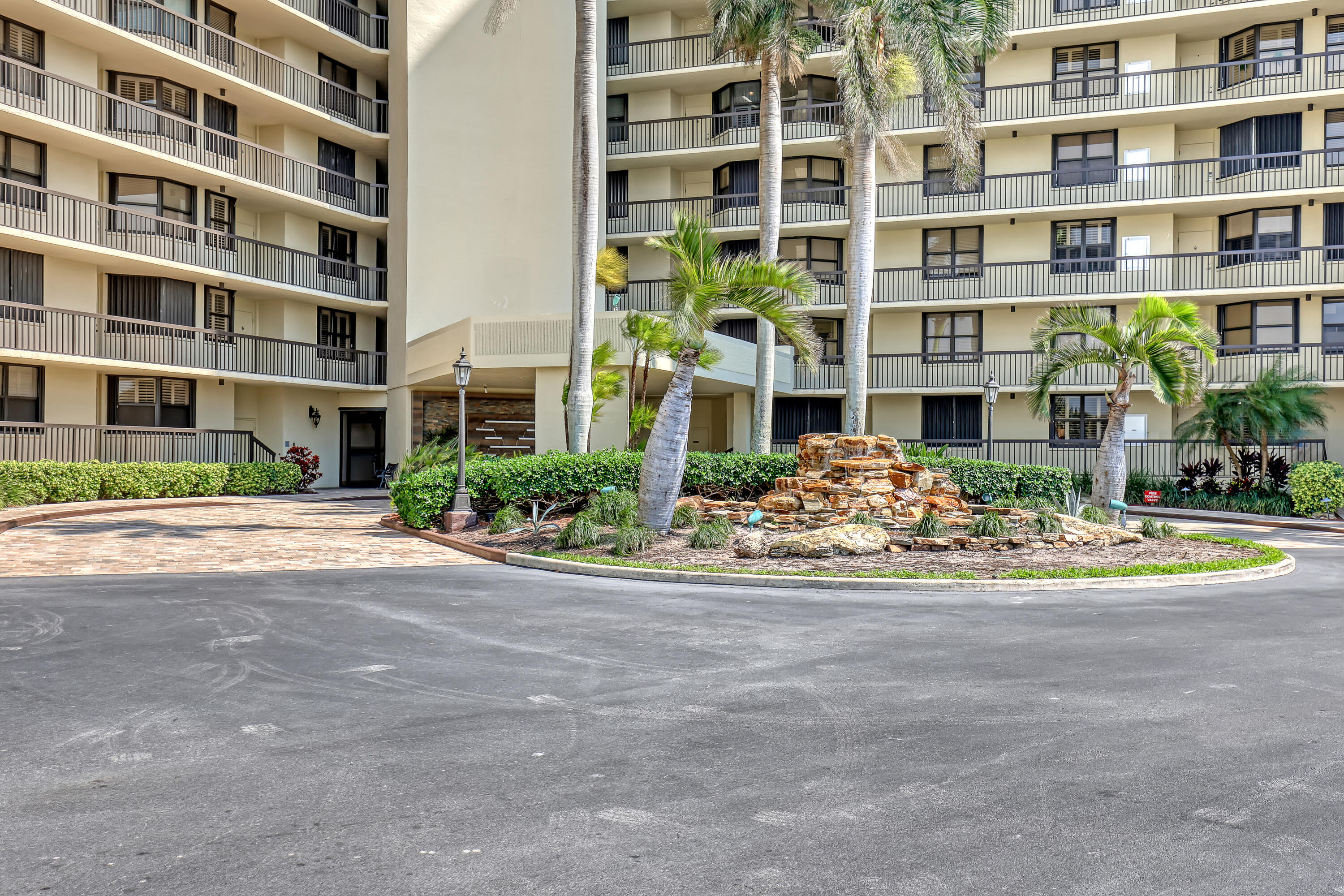 9550 S Ocean Drive Ph4 Property Photo 39