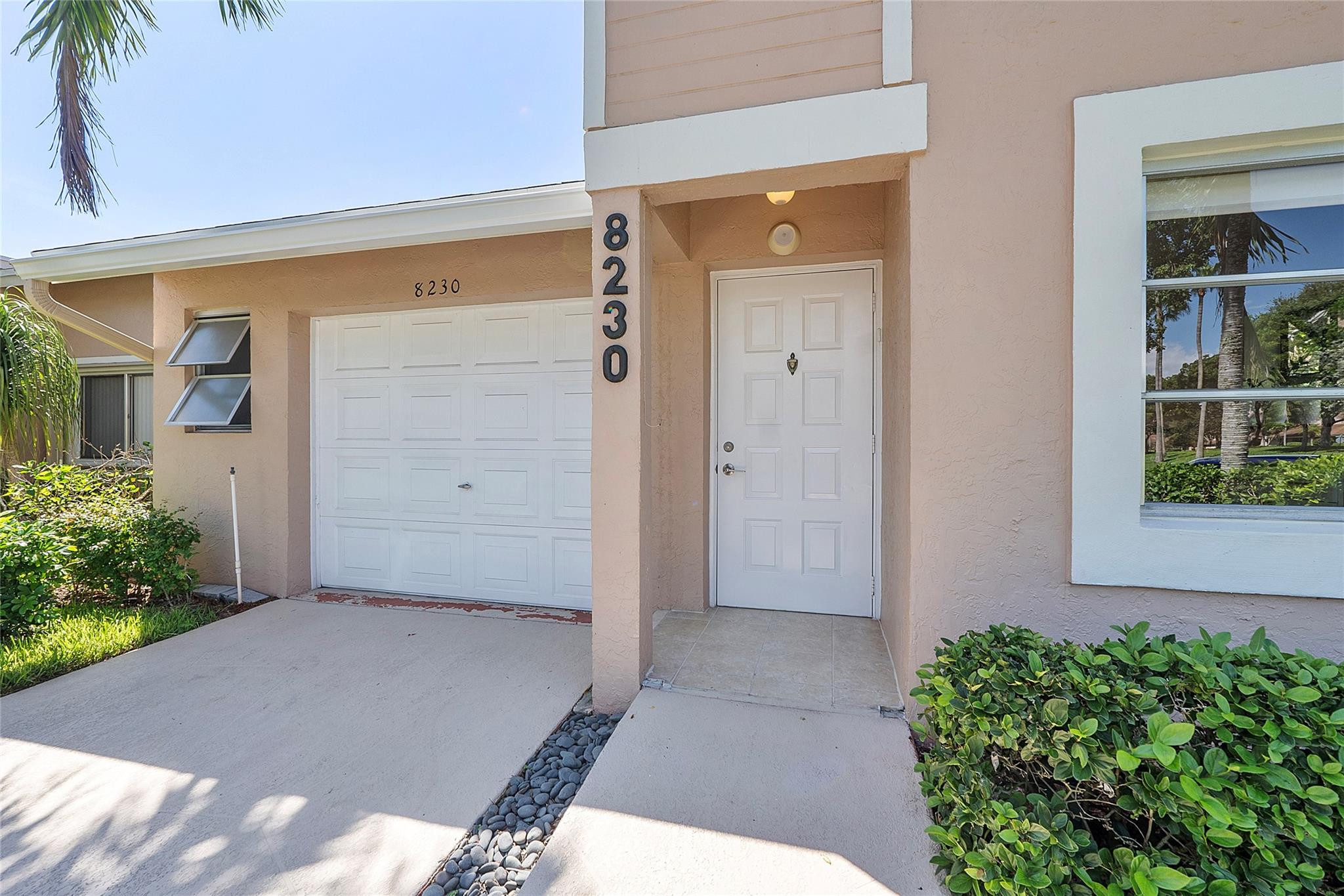 8230 Springtree Road Property Photo 3