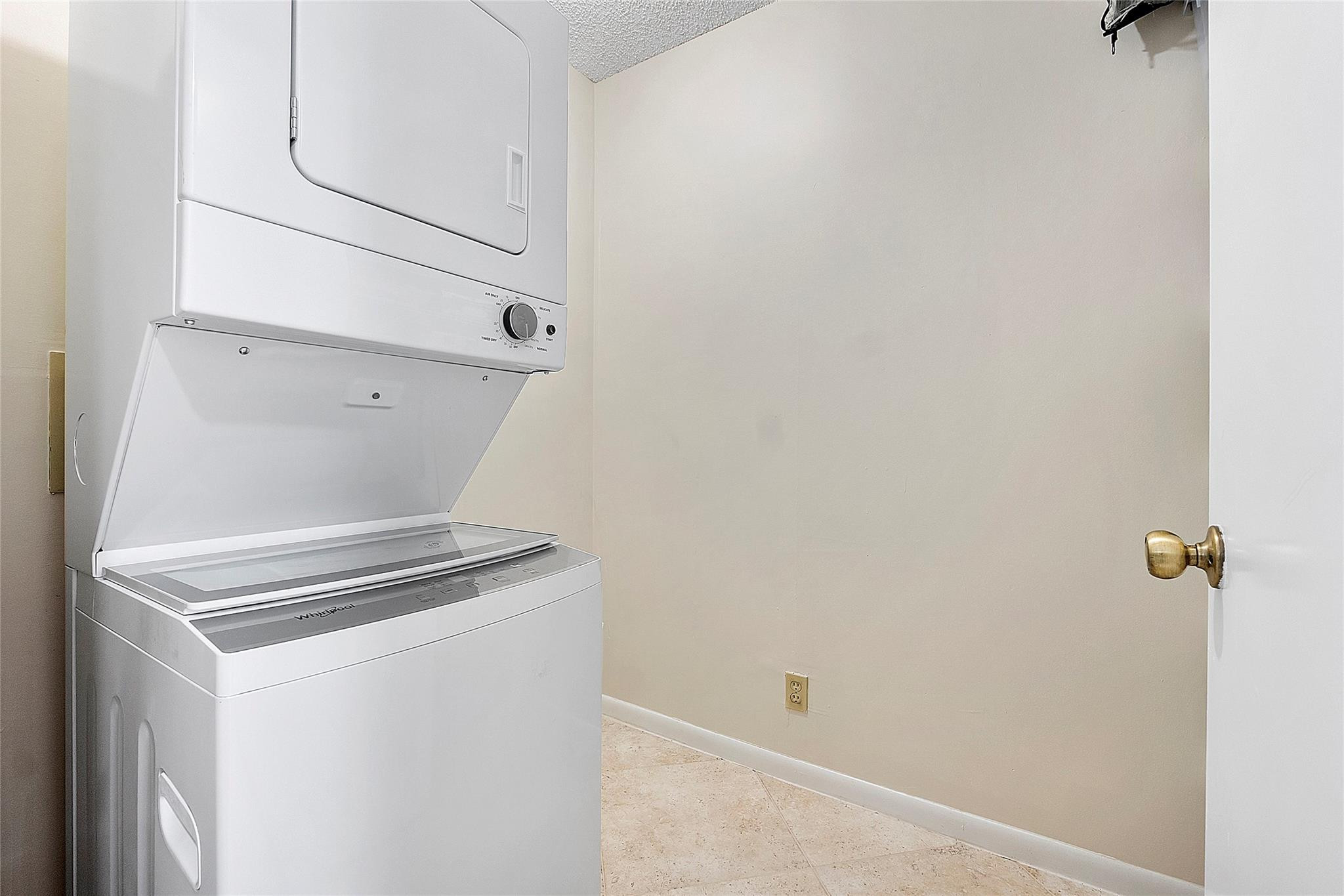 8230 Springtree Road Property Photo 29