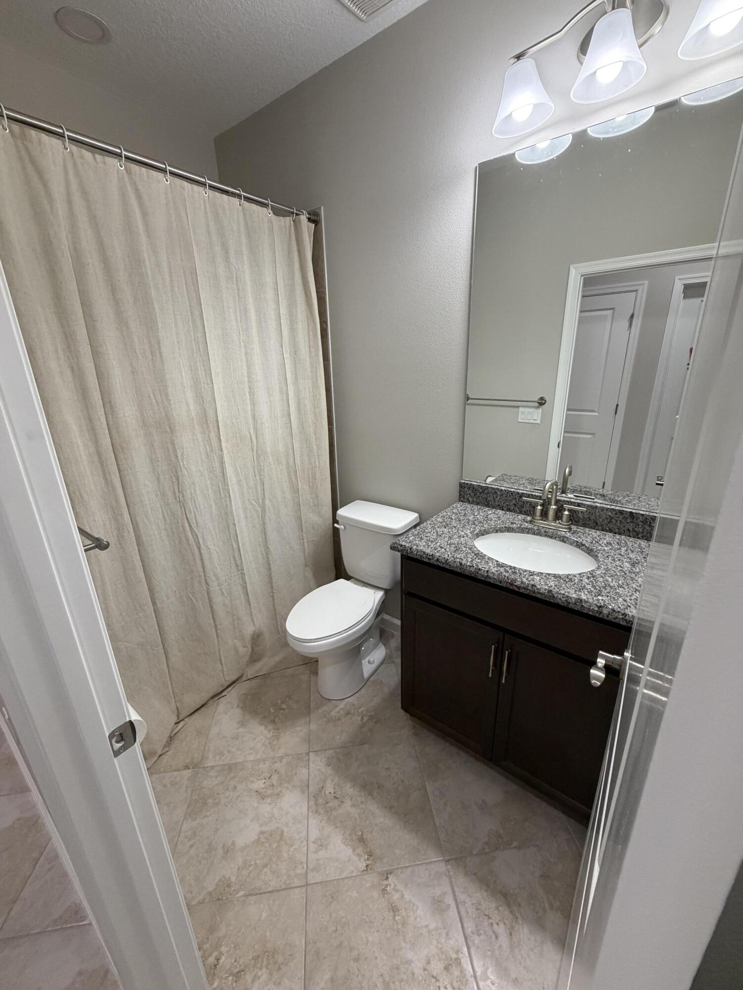 4773 N Longwood Lake Square Property Photo 8