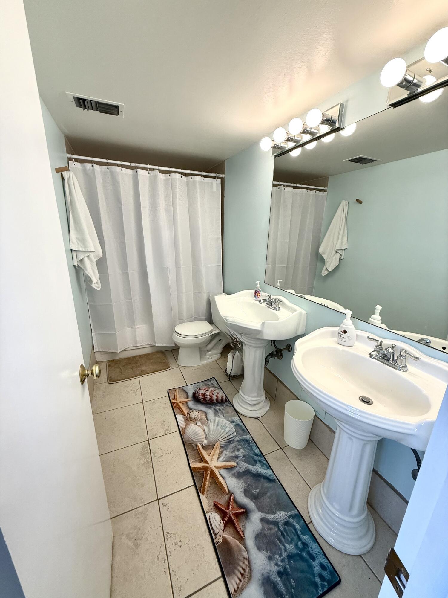 2800 N Ocean Drive A-24d Property Photo 11
