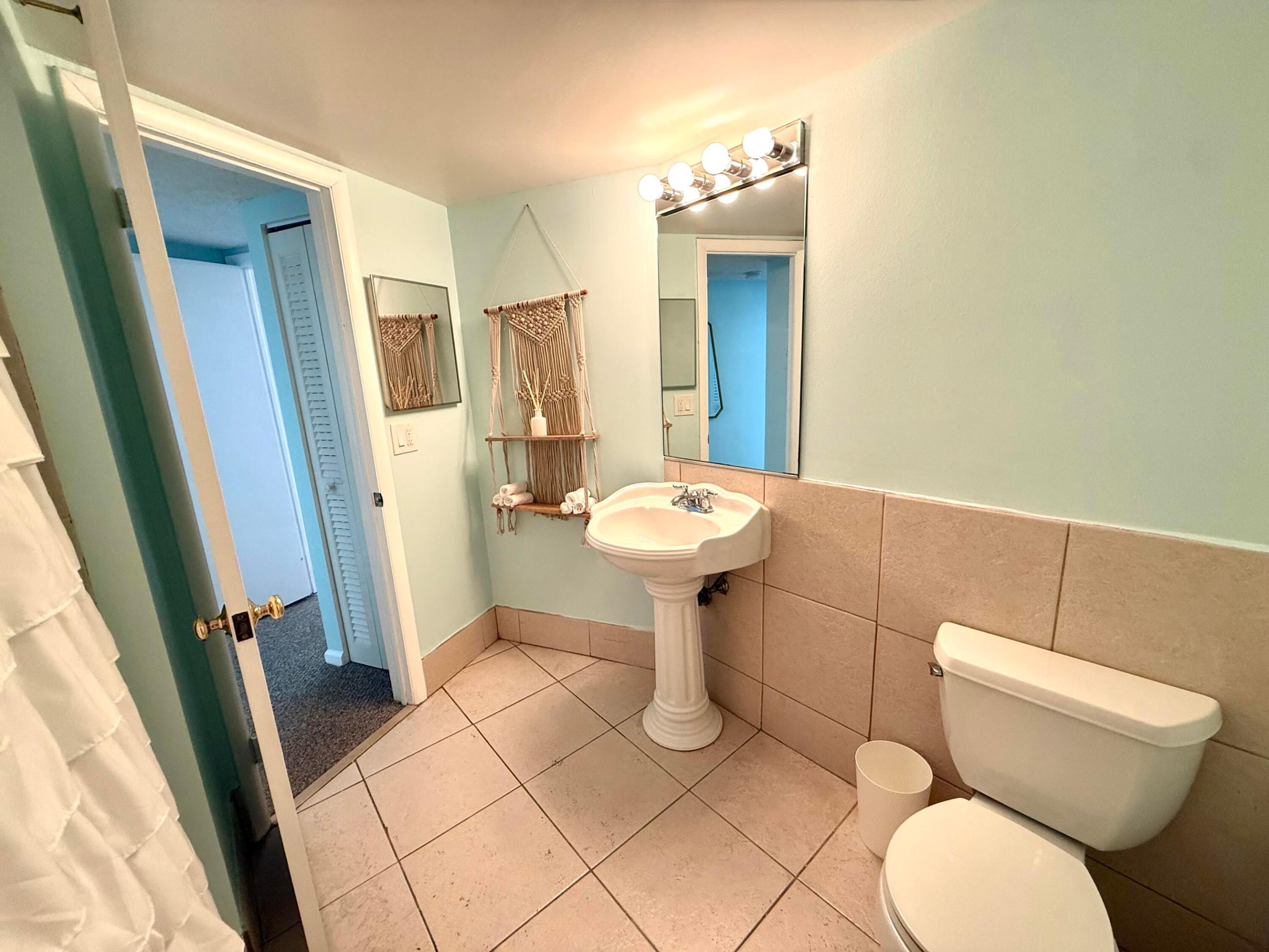 2800 N Ocean Drive A-24d Property Photo 16