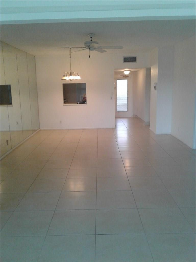 1030 Country Club Drive 401 Property Photo 4