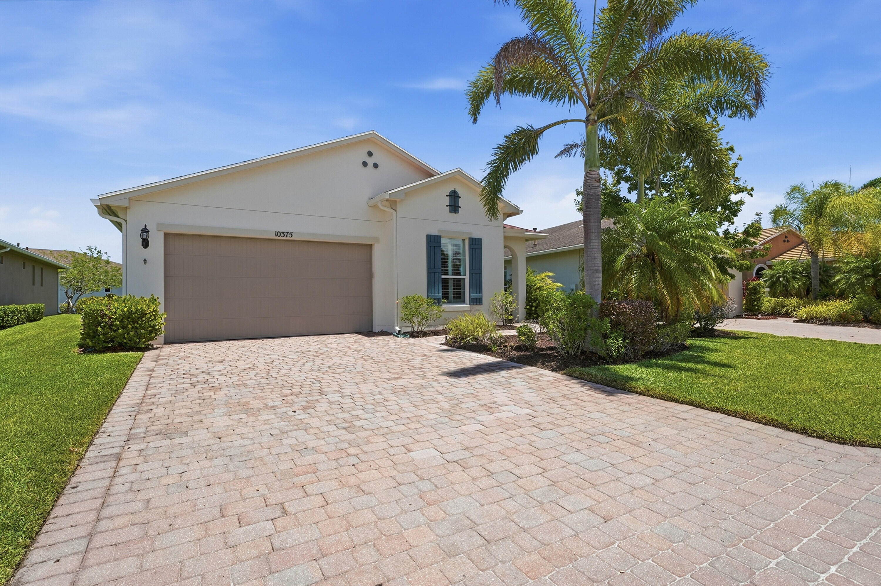 10375 Sw Indian Lilac Trail Property Photo 2