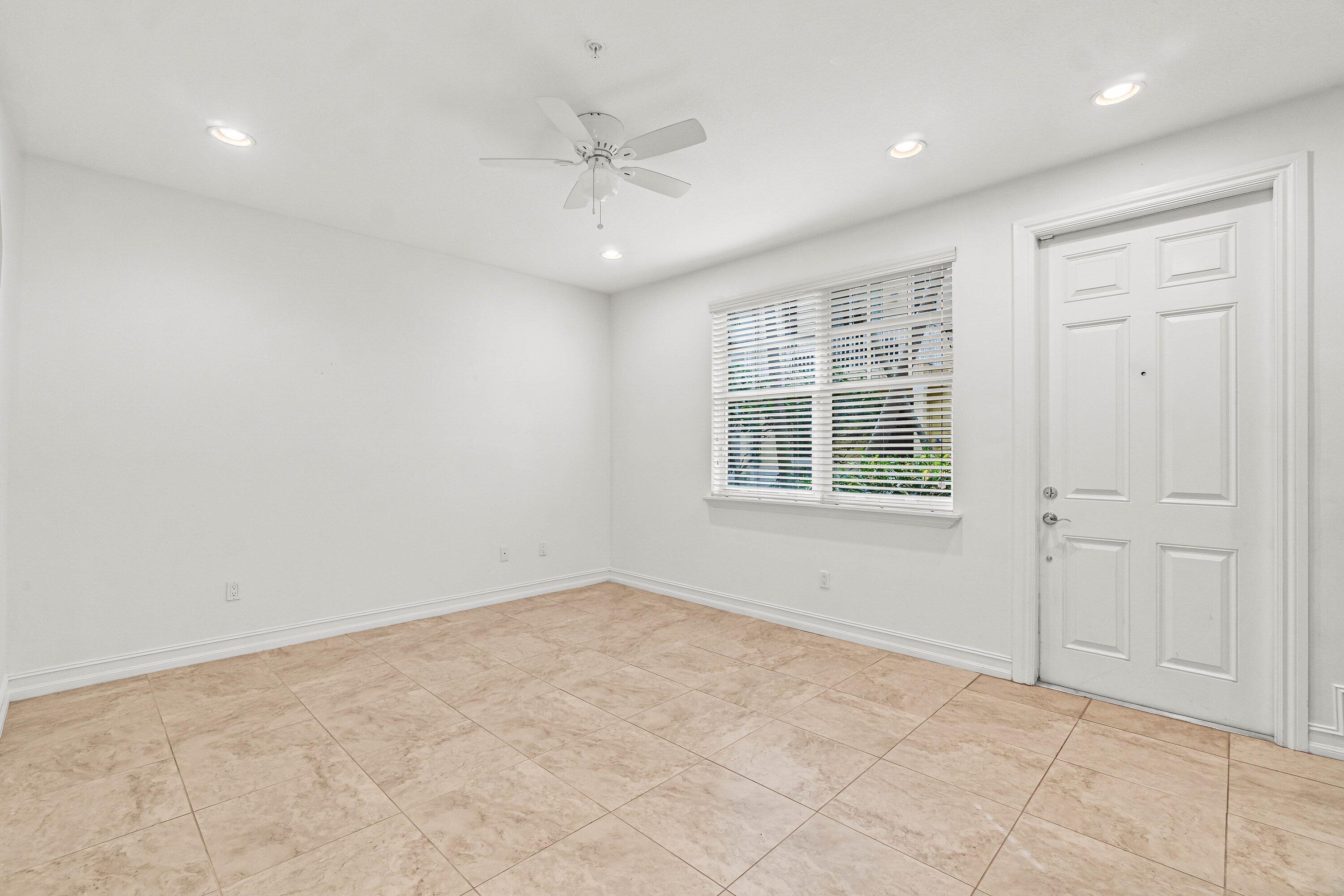 109 E Coda Circle Property Photo 14