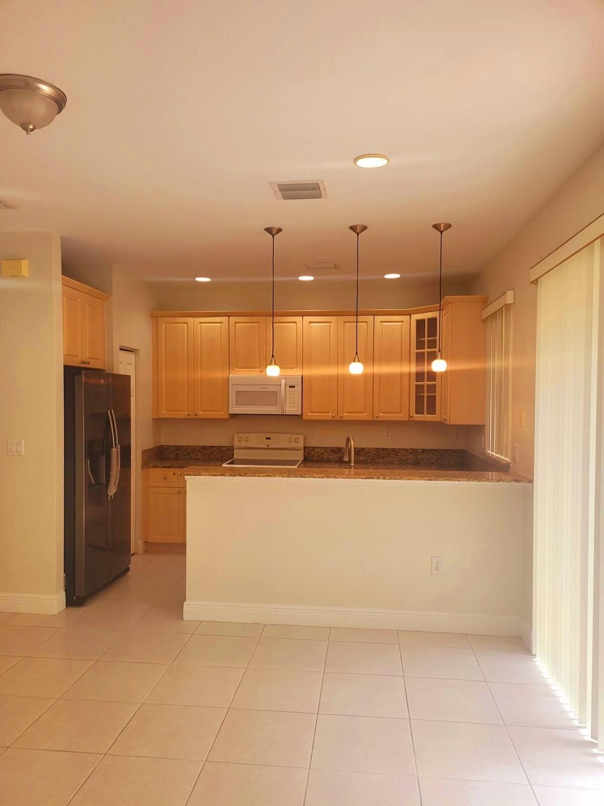 6639 Hidden Cove Drive 4-7 Property Photo 6