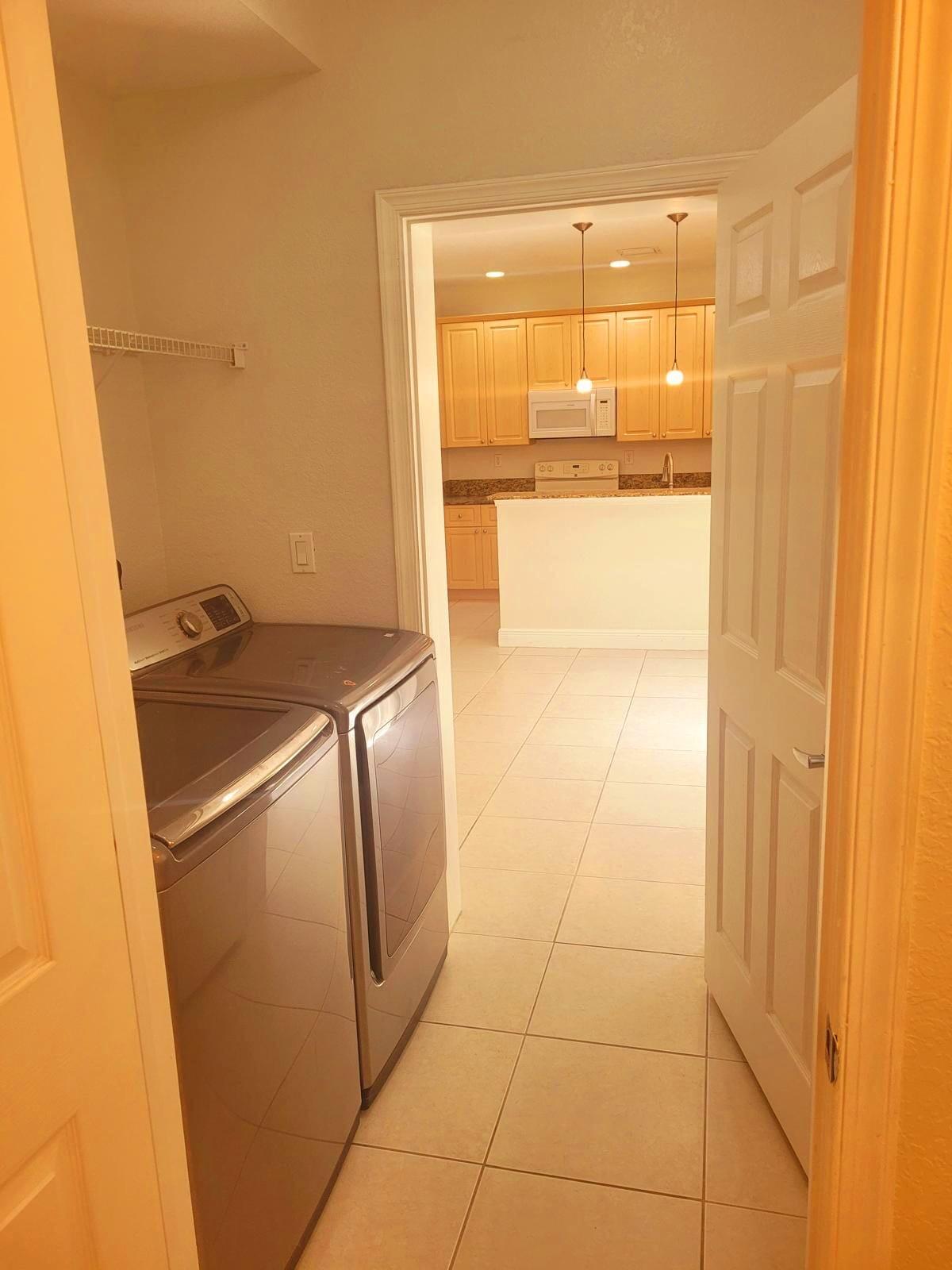 6639 Hidden Cove Drive 4-7 Property Photo 8