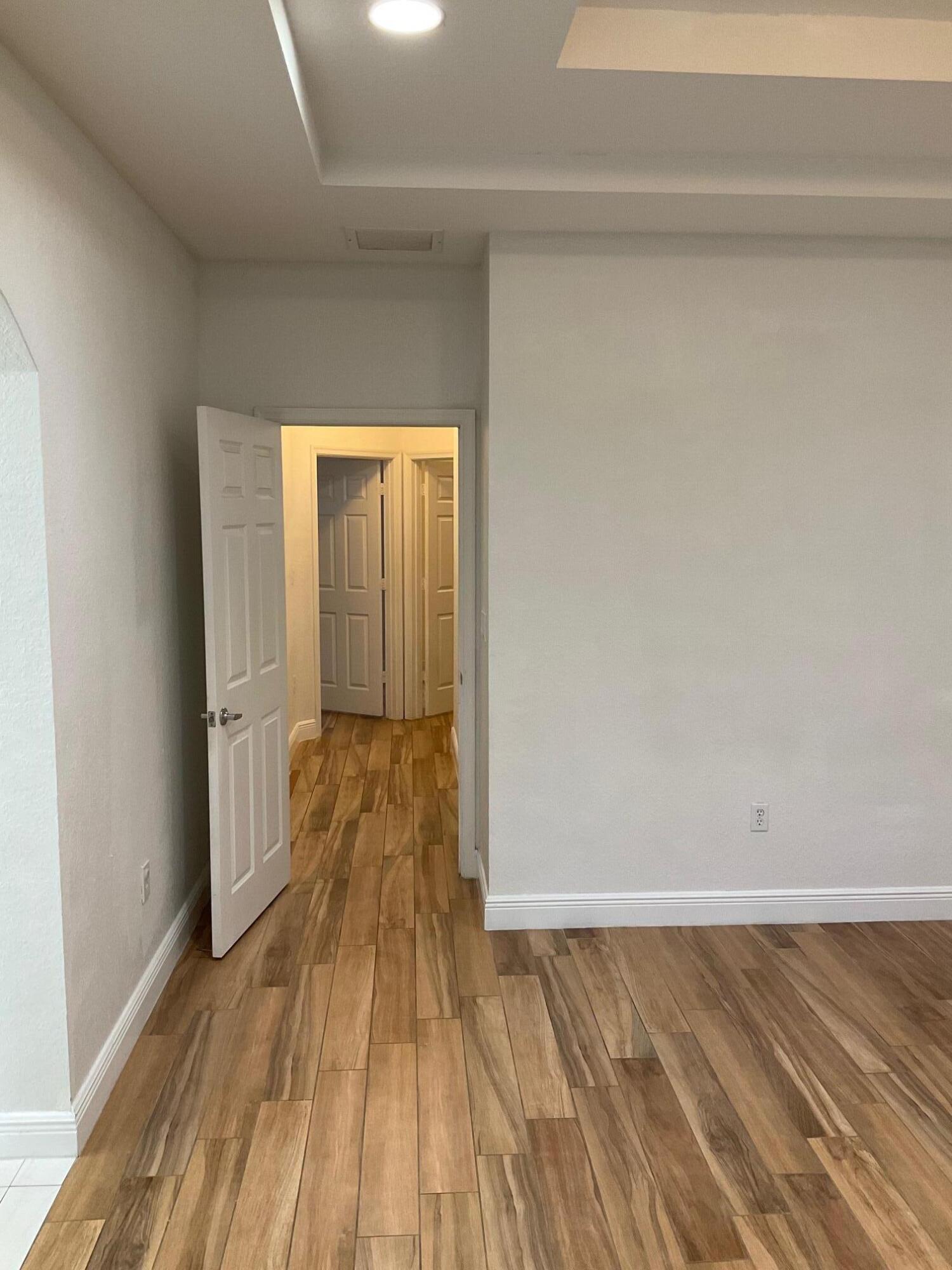6639 Hidden Cove Drive 4-7 Property Photo 15